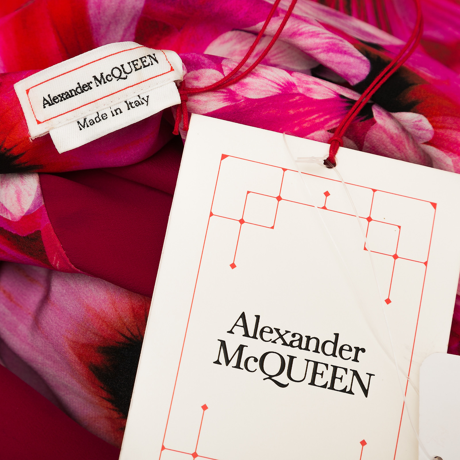 Платье Alexander McQueen - фото из каталога магазина брендовой одежды Second Friend Store Платье Alexander McQueen - купить оригинал в секонд-хенде SFS - 5