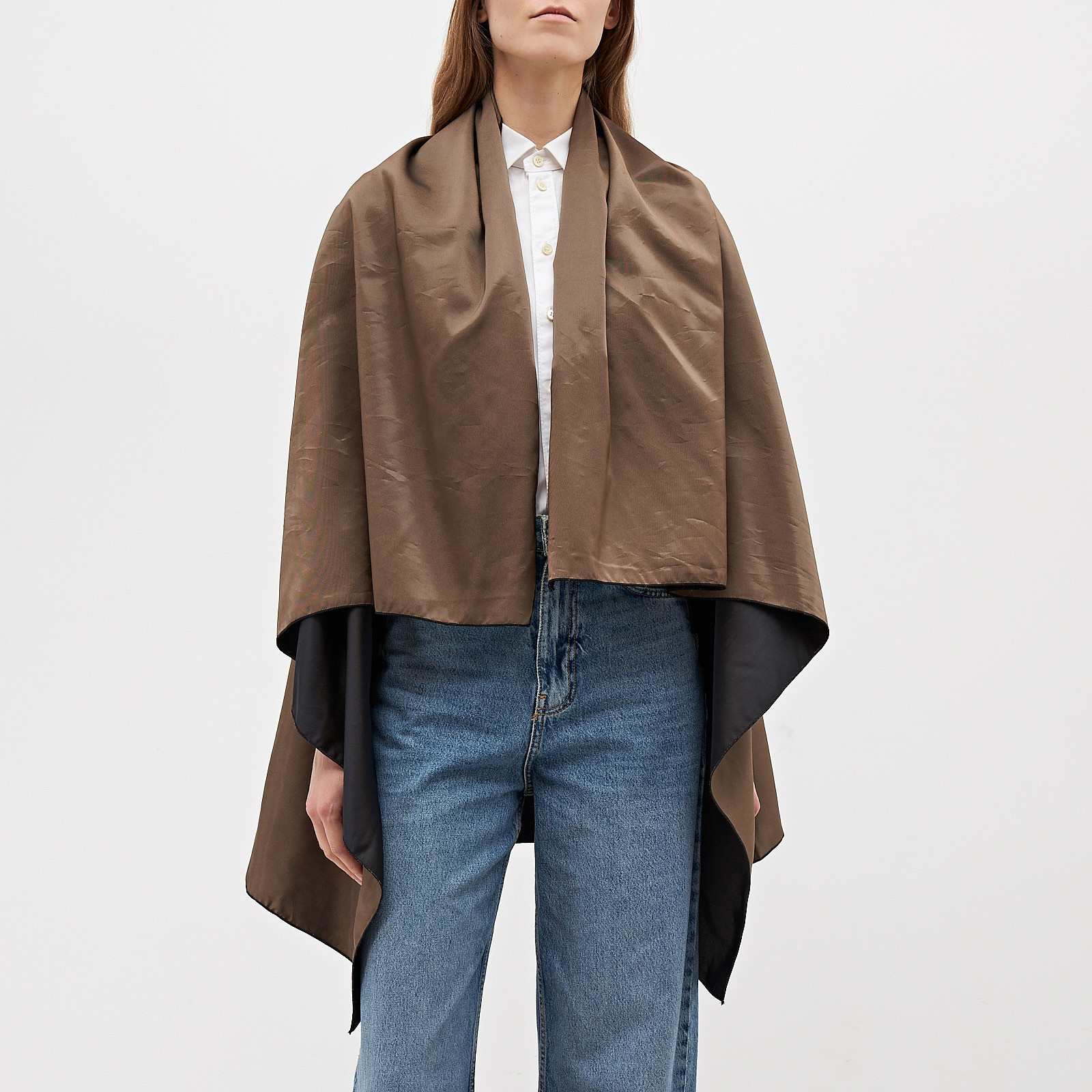 Жилет коричневого цвета Alexander McQueen - фото из каталога магазина брендовой одежды Second Friend Store Жилет Alexander McQueen - купить оригинал в секонд-хенде SFS - 1