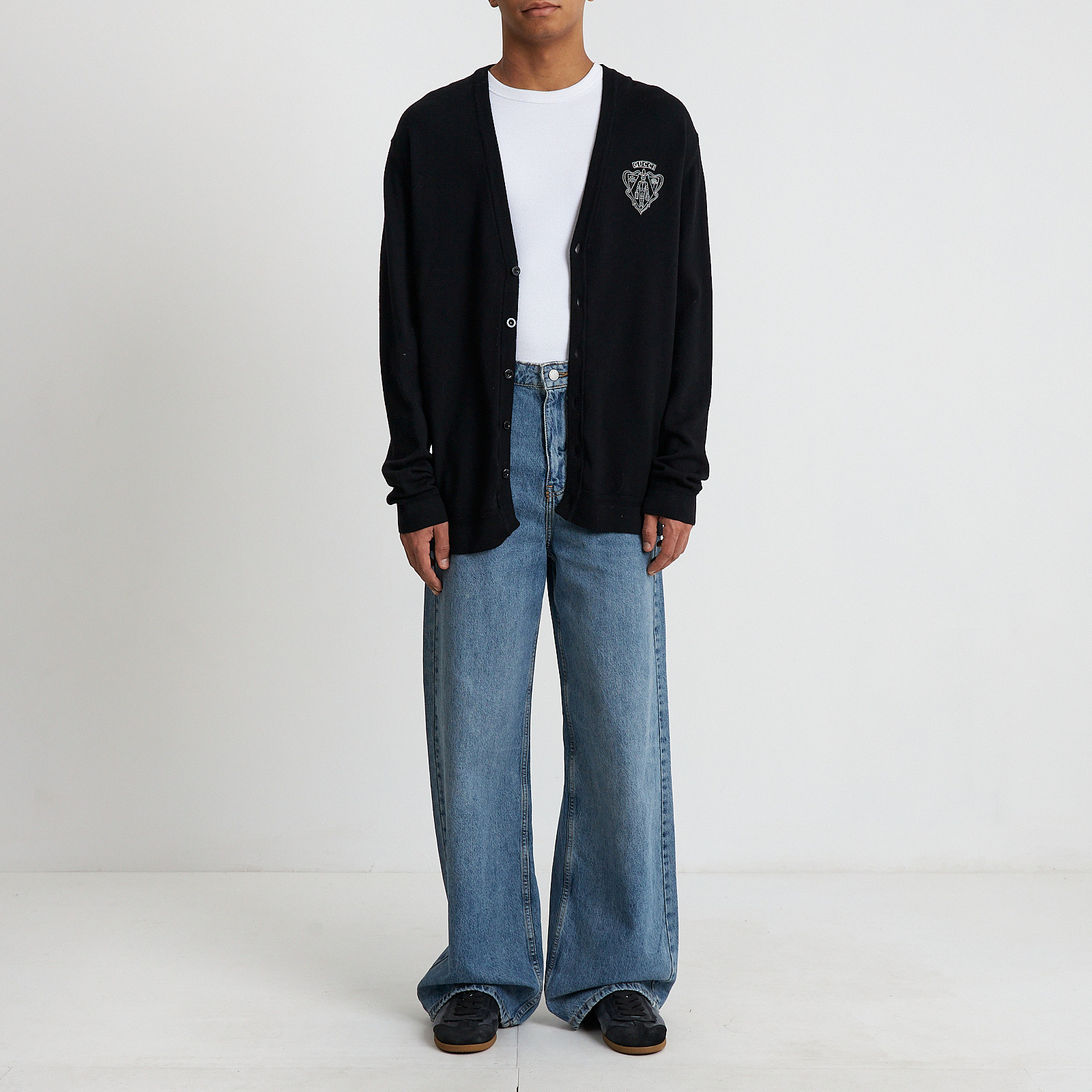 Кардиган черного цвета Gucci - фото из каталога магазина брендовой одежды Second Friend Store Кардиган Gucci - купить оригинал в секонд-хенде SFS - 2