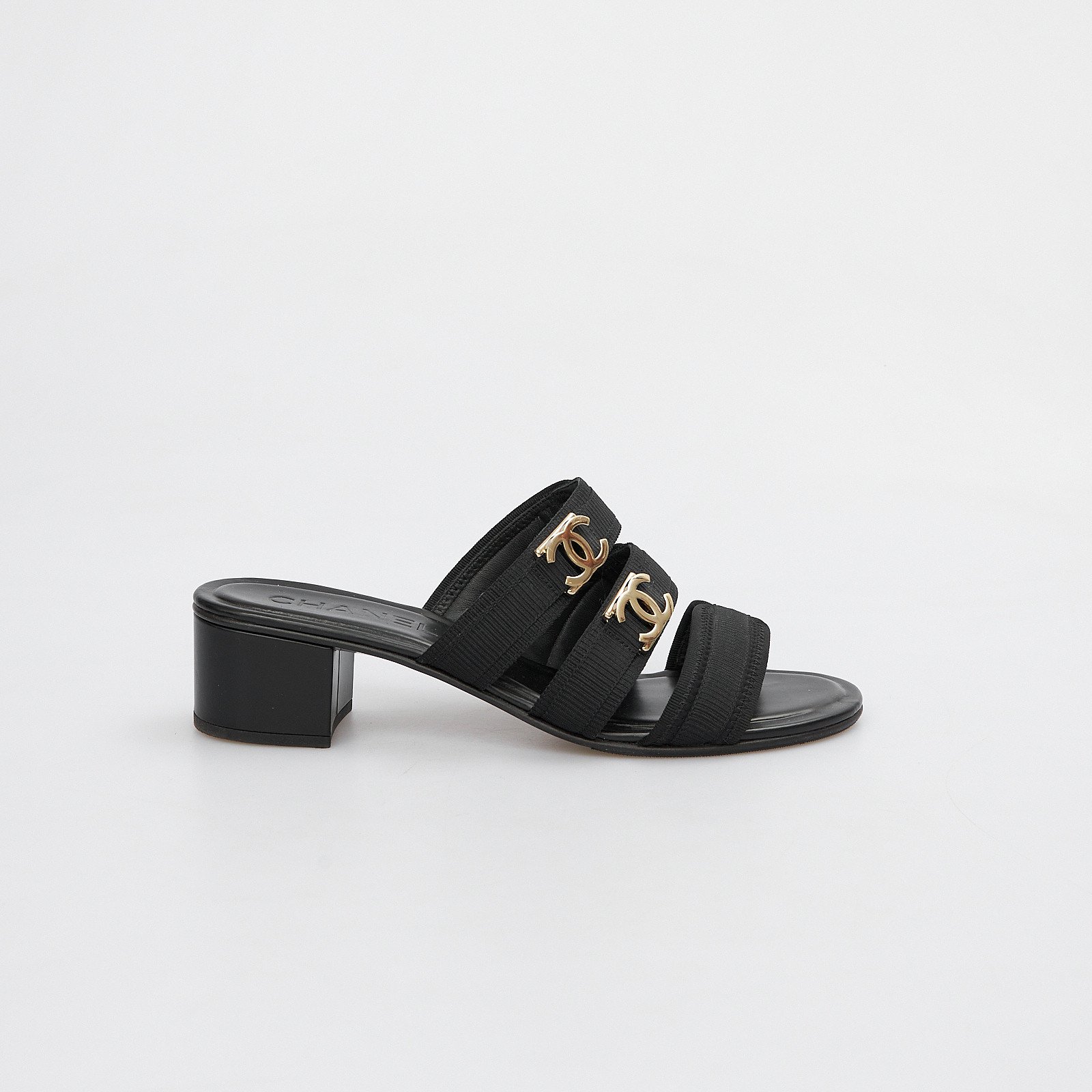 Босоножки Chanel - купить оригинал в секонд-хенде SFS - 1