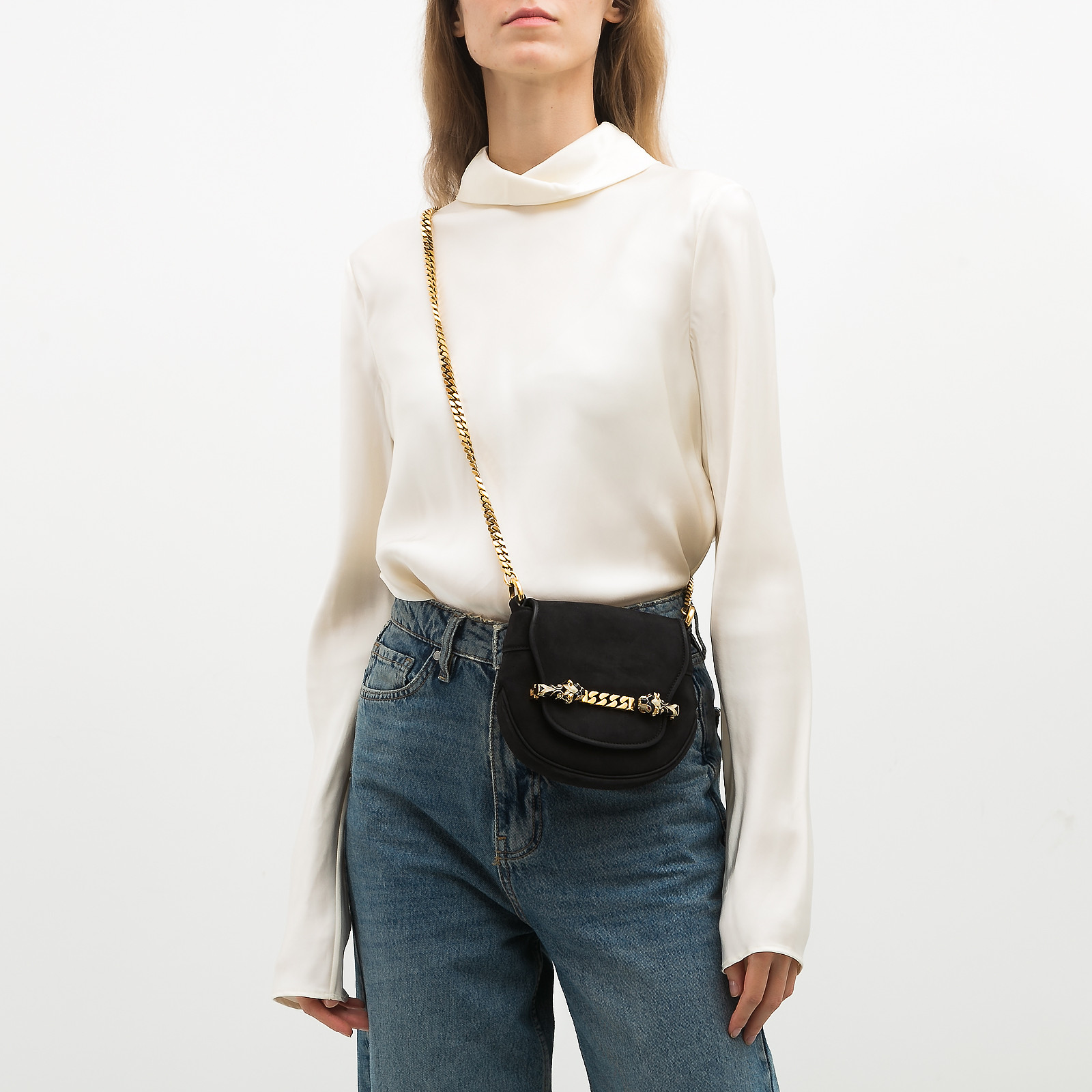 Сумка черного цвета Gucci - фото из каталога магазина брендовой одежды Second Friend Store Сумка Gucci - купить оригинал в секонд-хенде SFS - 2