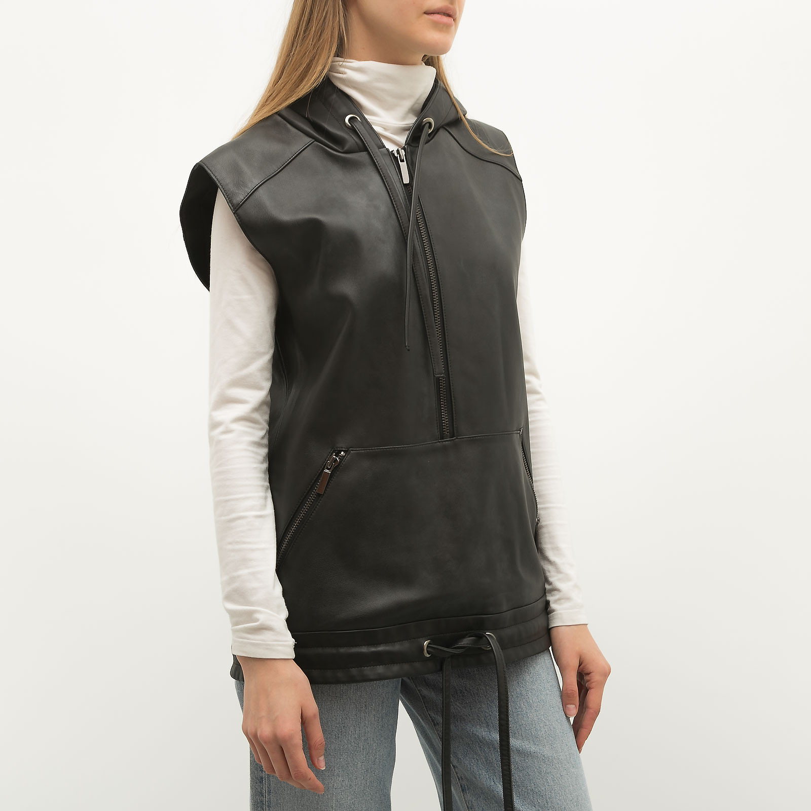 Жилет черного цвета Thomas Wylde - фото из каталога магазина брендовой одежды Second Friend Store Жилет Thomas Wylde - купить оригинал в секонд-хенде SFS - 2