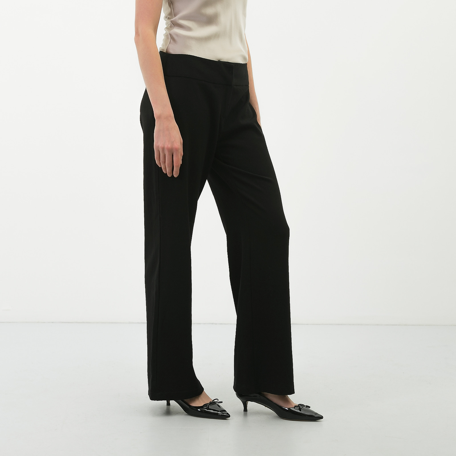 Брюки черного цвета Oscar de la Renta - фото из каталога магазина брендовой одежды Second Friend Store Брюки Oscar de la Renta - купить оригинал в секонд-хенде SFS - 2