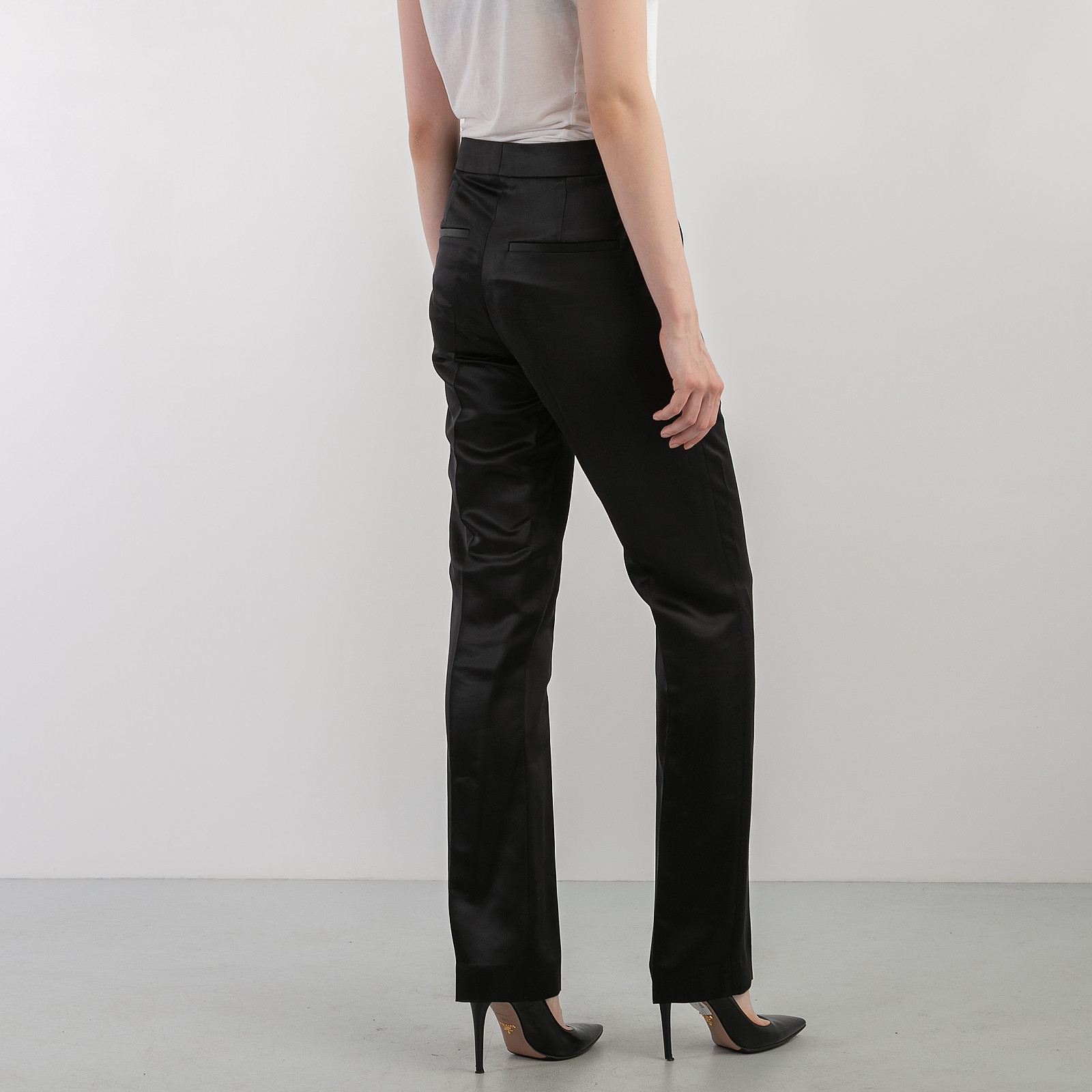 Брюки   черного цвета Helmut Lang - фото из каталога магазина брендовой одежды Second Friend Store Брюки Helmut Lang - купить оригинал в секонд-хенде SFS - 3