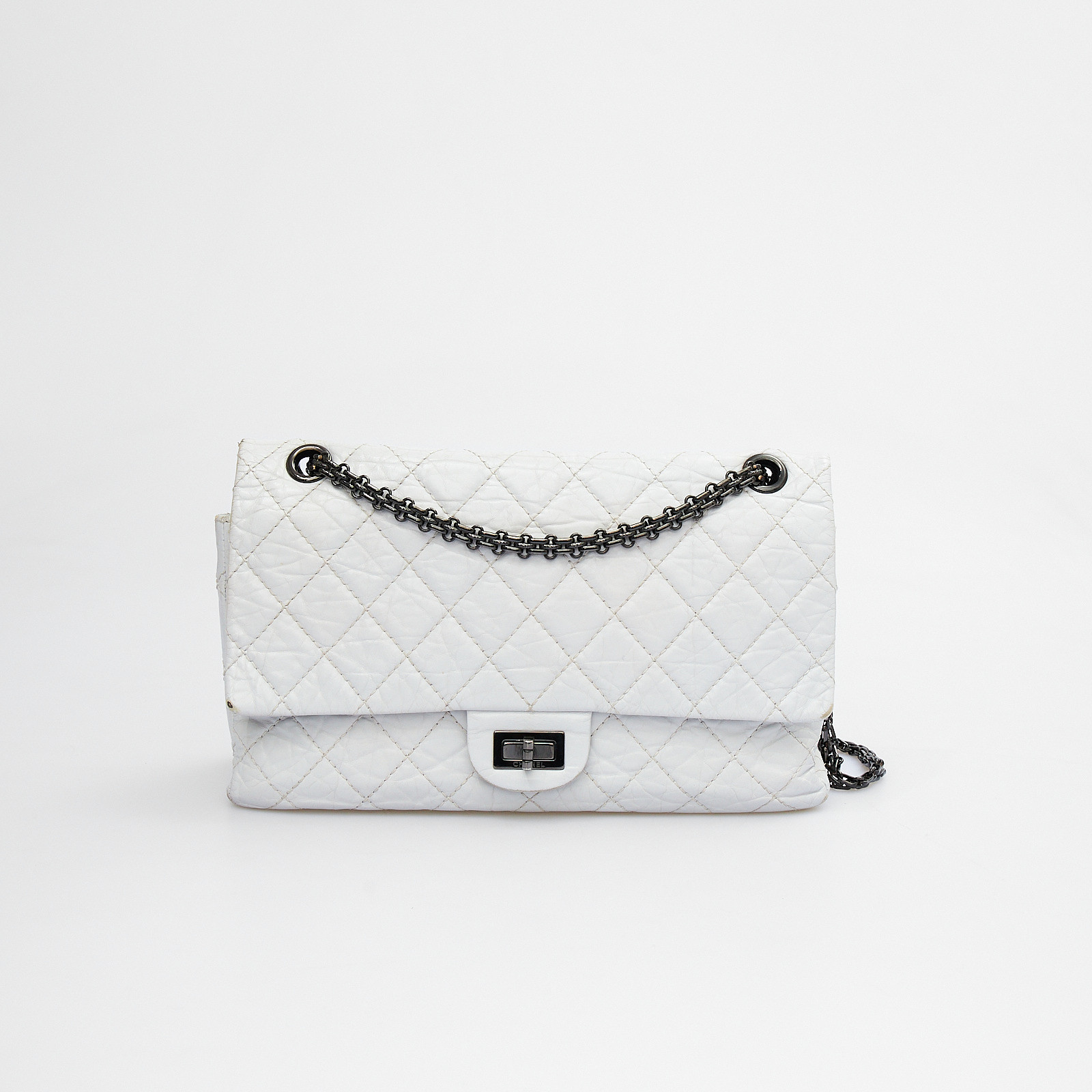 Сумка Chanel - фото из каталога магазина брендовой одежды Second Friend Store Сумка Chanel - купить оригинал в секонд-хенде SFS - 1