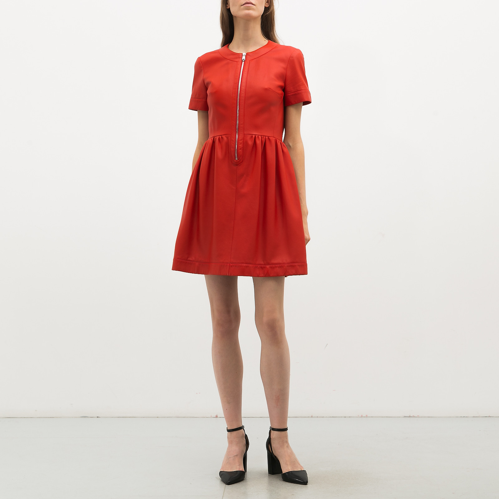 Платье красного цвета Christian Dior - фото из каталога магазина брендовой одежды Second Friend Store Платье Christian Dior - купить оригинал в секонд-хенде SFS - 3