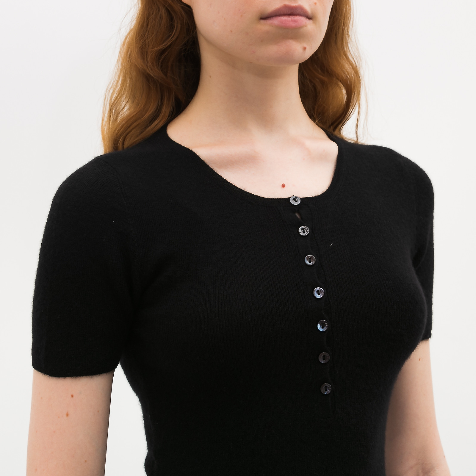 Джемпер черного цвета Loro Piana - фото из каталога магазина брендовой одежды Second Friend Store Джемпер Loro Piana - купить оригинал в секонд-хенде SFS - 4