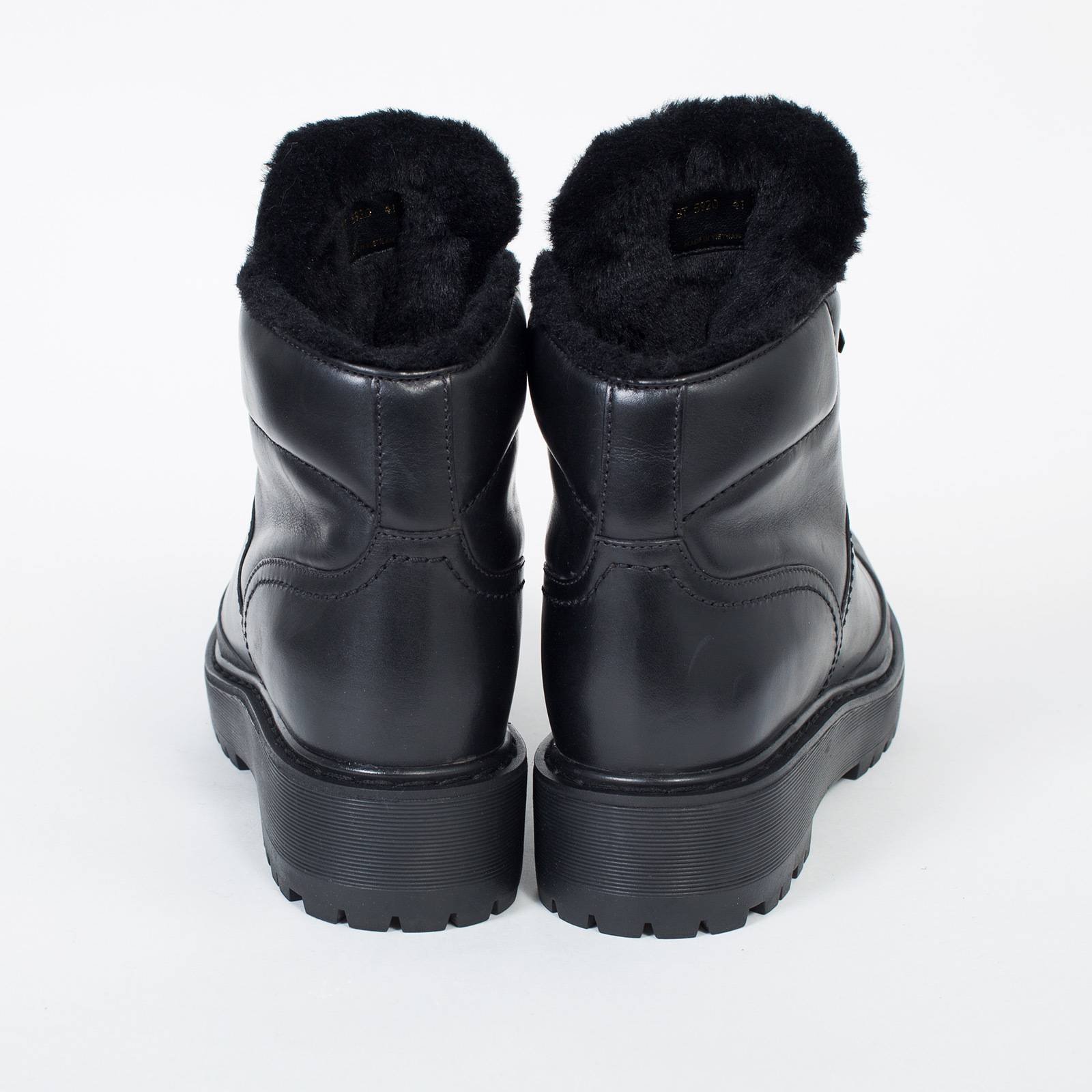 Ботинки Prada - купить оригинал в секонд-хенде SFS