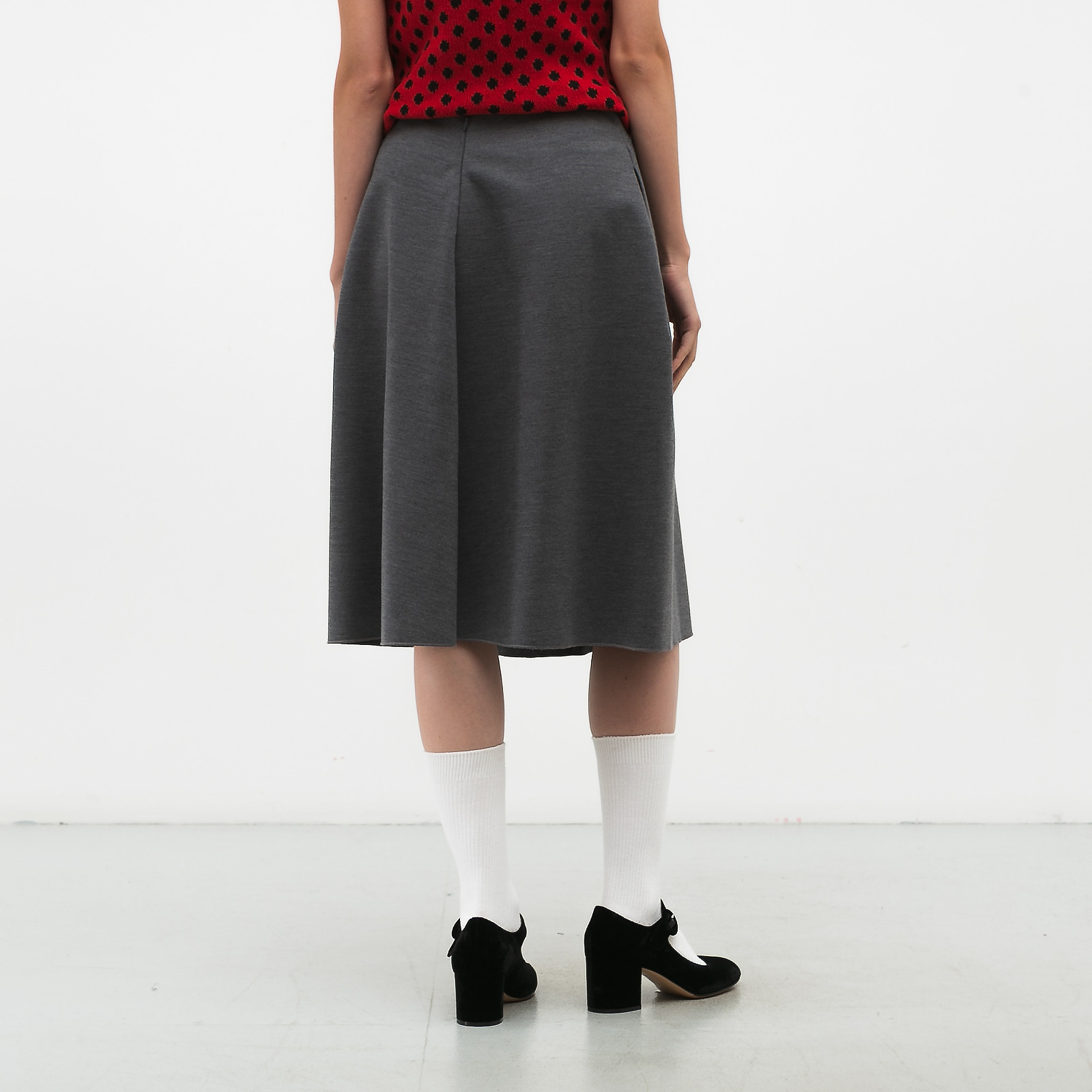 Юбка серого цвета Jil Sander - фото из каталога магазина брендовой одежды Second Friend Store Юбка Jil Sander - купить оригинал в секонд-хенде SFS - 3