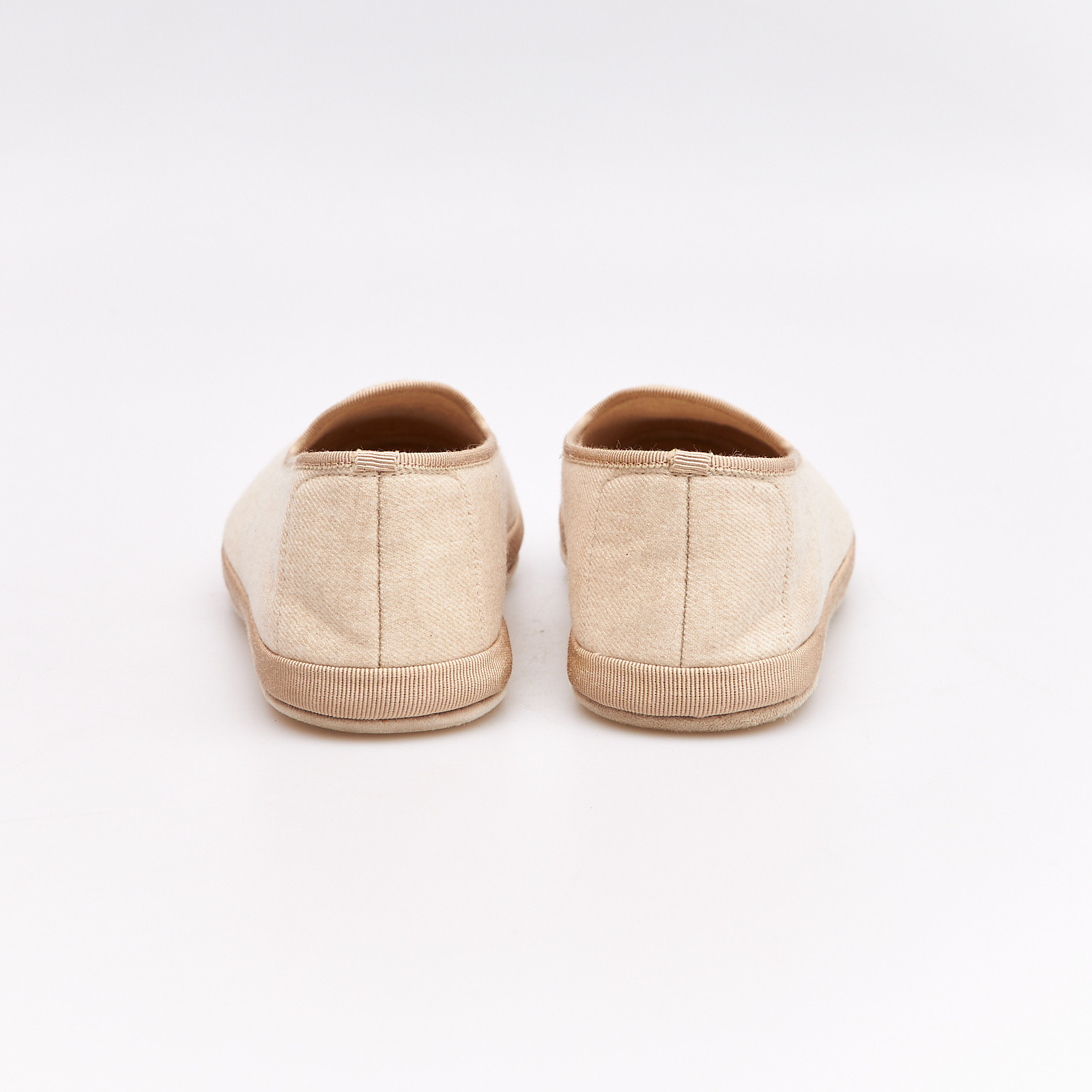 Лоферы  бежевого цвета Loro Piana - фото из каталога магазина брендовой одежды Second Friend Store Лоферы Loro Piana - купить оригинал в секонд-хенде SFS - 3