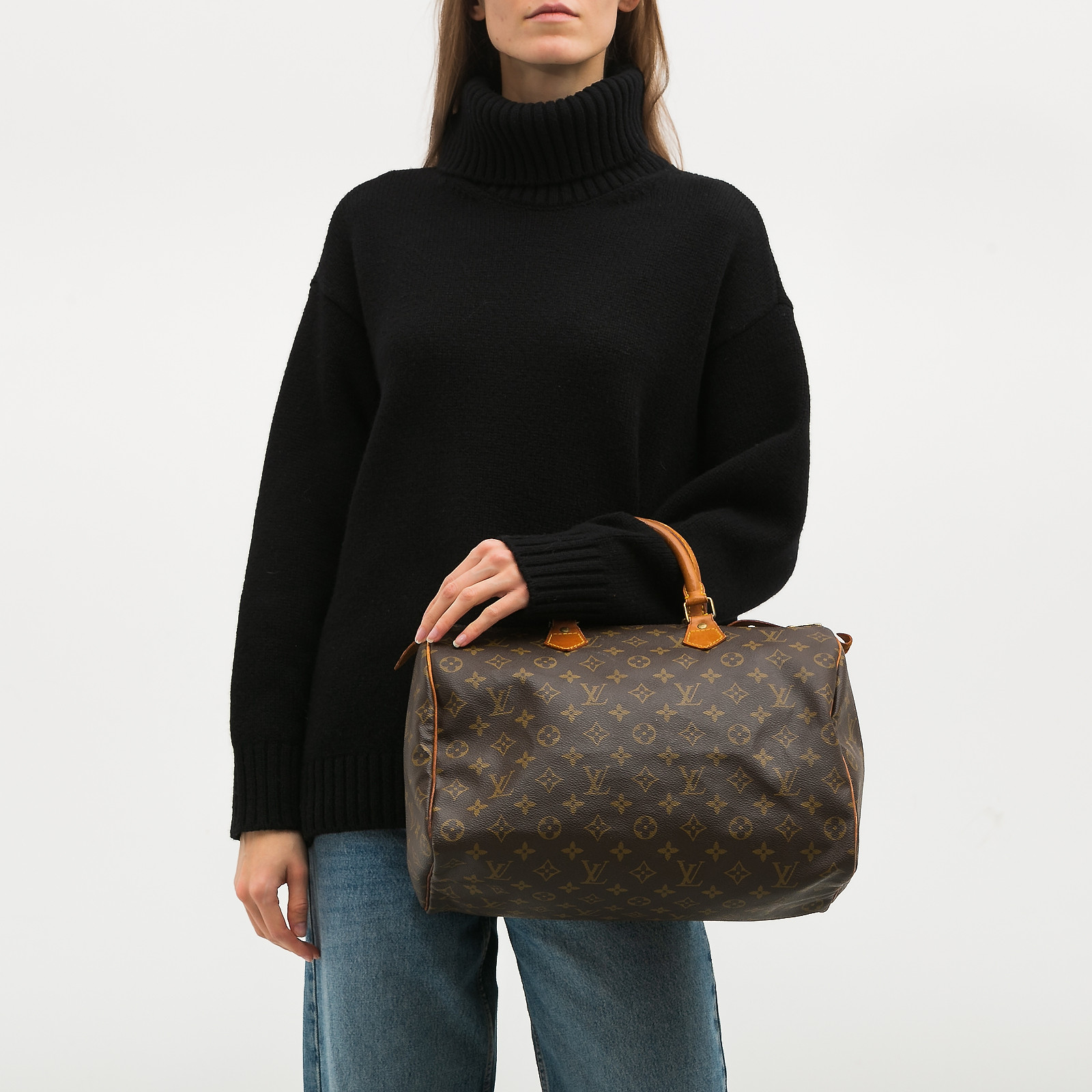 Сумка коричневого цвета Louis Vuitton - фото из каталога магазина брендовой одежды Second Friend Store Сумка Louis Vuitton - купить оригинал в секонд-хенде SFS - 2