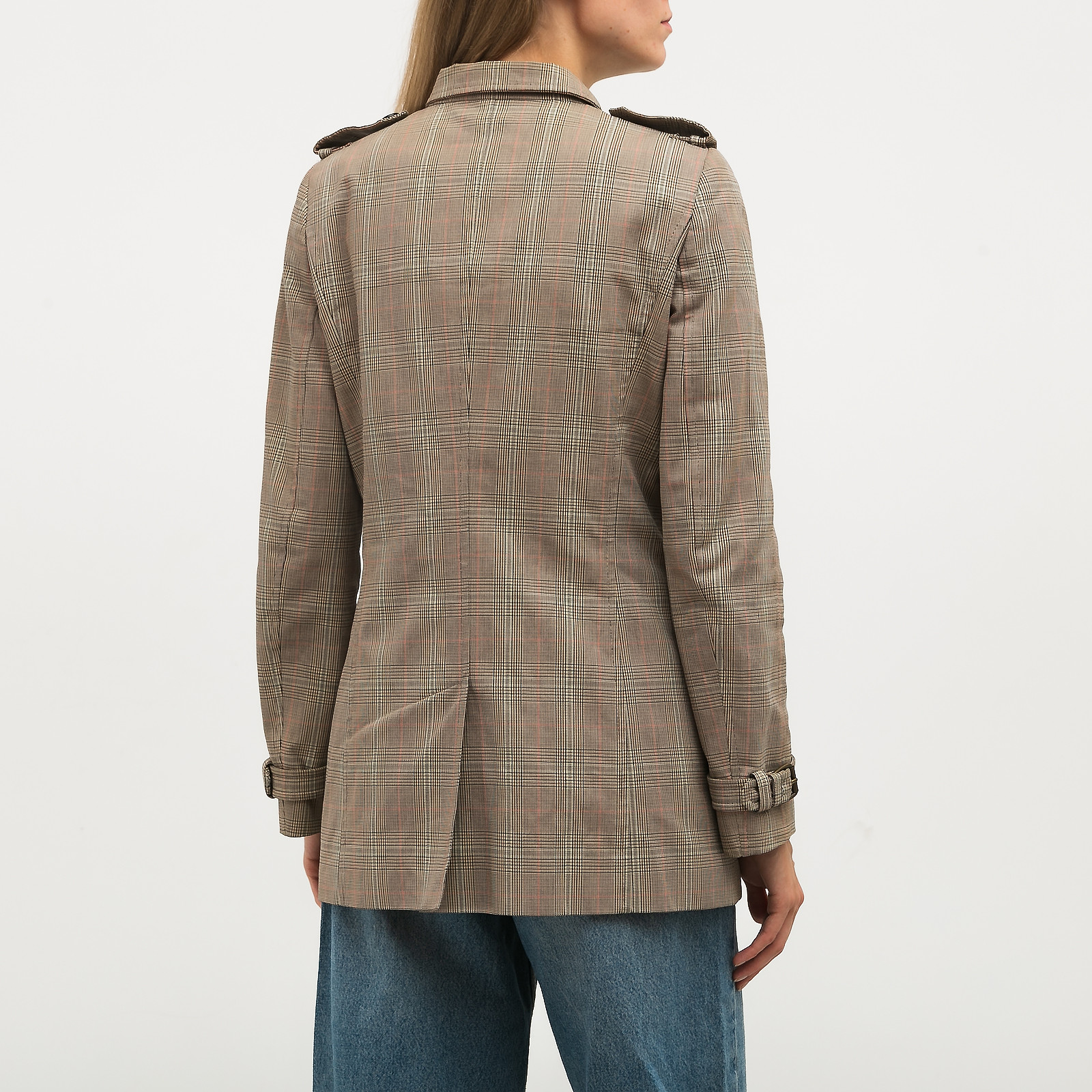 Плащ бежевого цвета Dolce&Gabbana - фото из каталога магазина брендовой одежды Second Friend Store Плащ Dolce&Gabbana - купить оригинал в секонд-хенде SFS - 2