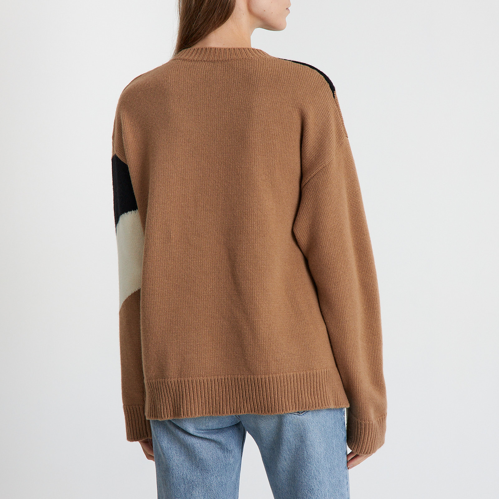 Свитер бежевого цвета Valentino - фото из каталога магазина брендовой одежды Second Friend Store Свитер Valentino - купить оригинал в секонд-хенде SFS - 3