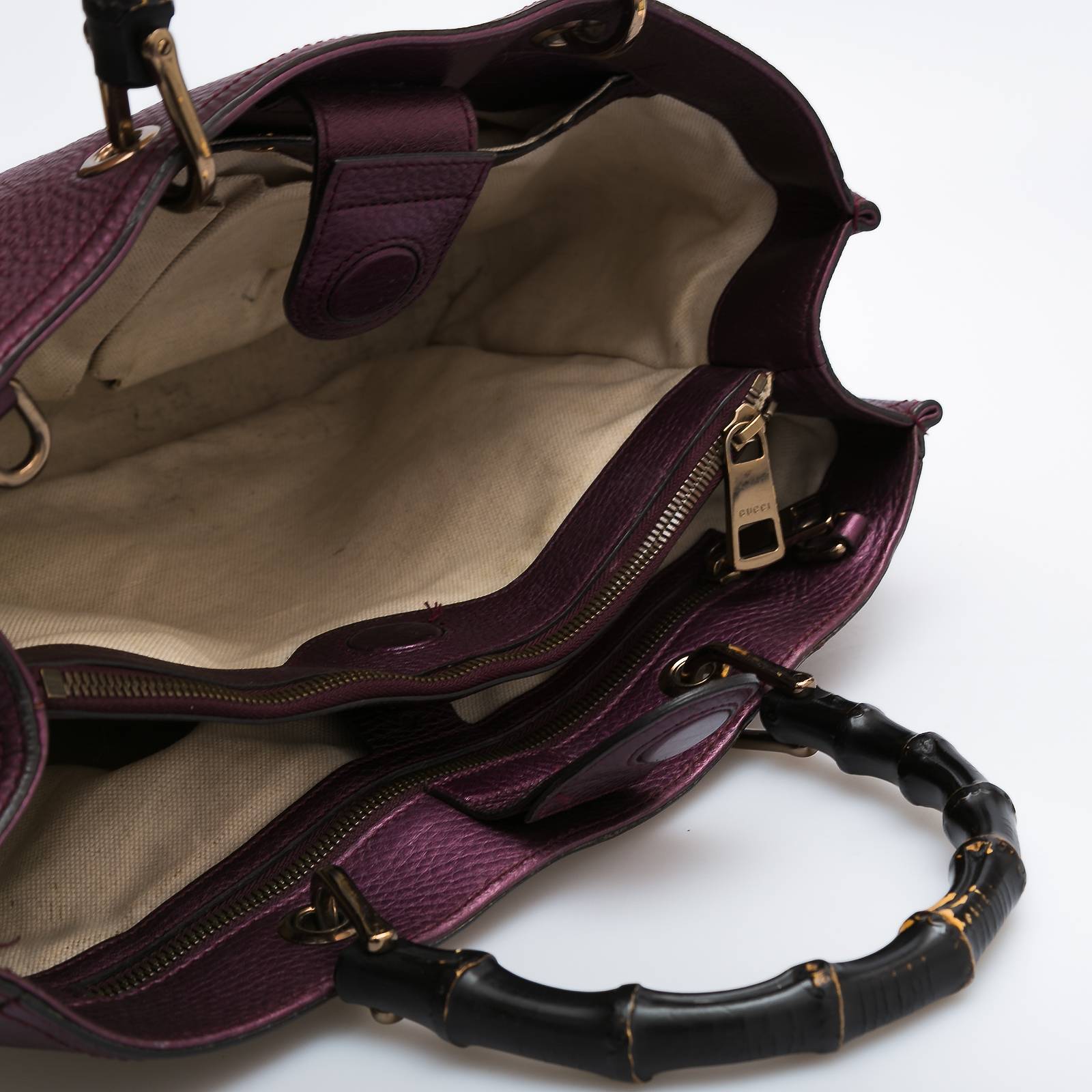 Сумка фиолетового цвета Gucci - фото из каталога магазина брендовой одежды Second Friend Store Сумка Gucci - купить оригинал в секонд-хенде SFS - 4