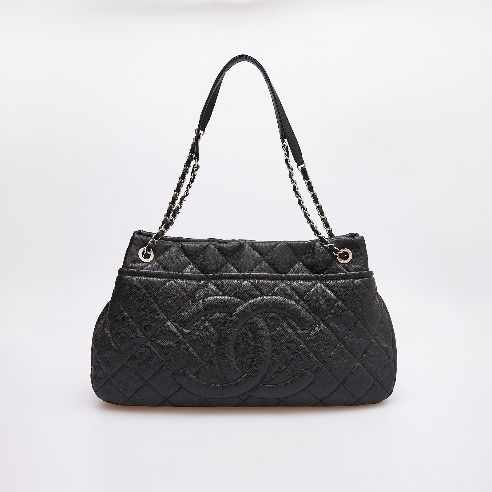 Сумка Chanel - купить оригинал в секонд-хенде SFS - 1