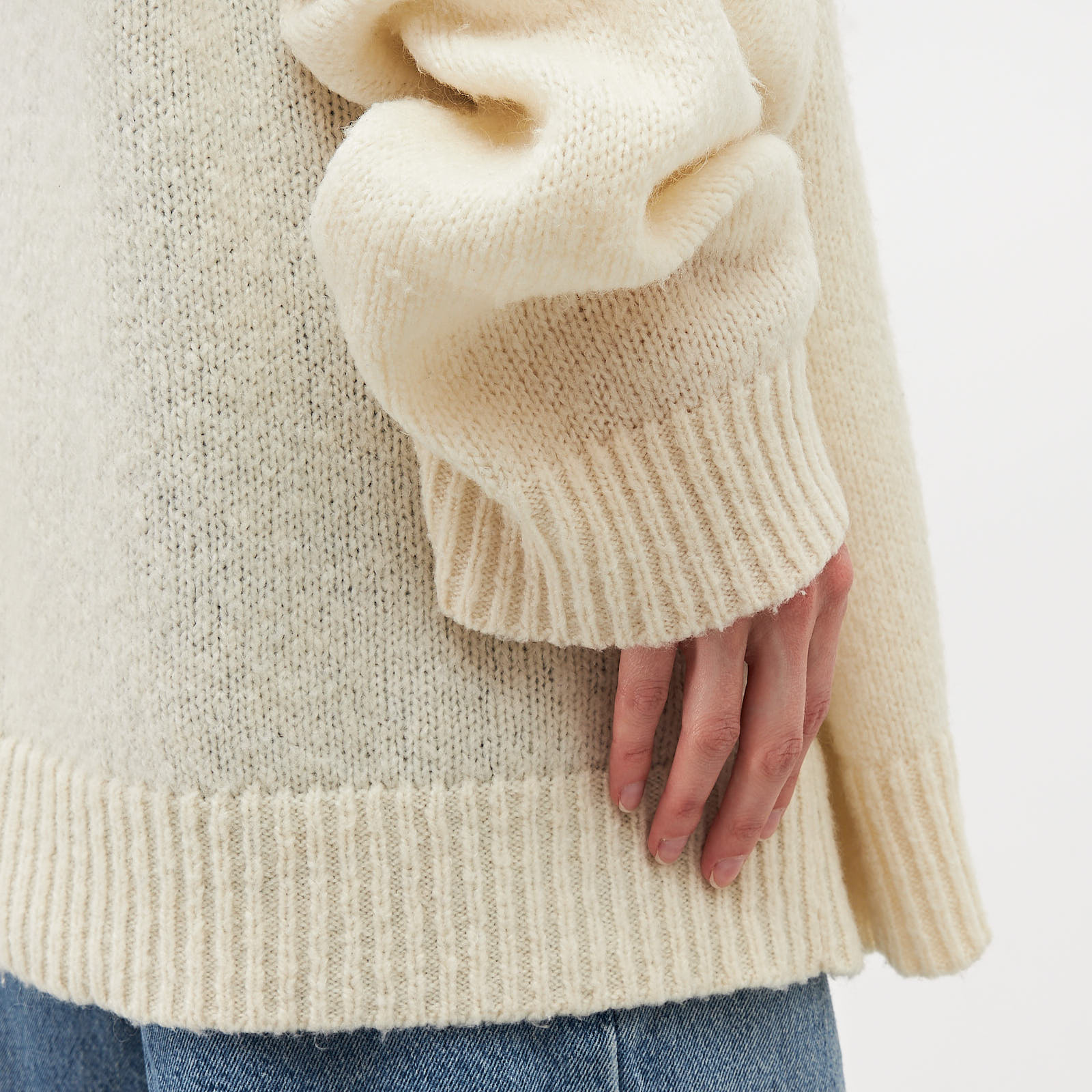 Кардиган  белого цвета MM6 Maison Margiela - фото из каталога магазина брендовой одежды Second Friend Store Кардиган MM6 Maison Margiela - купить оригинал в секонд-хенде SFS - 4