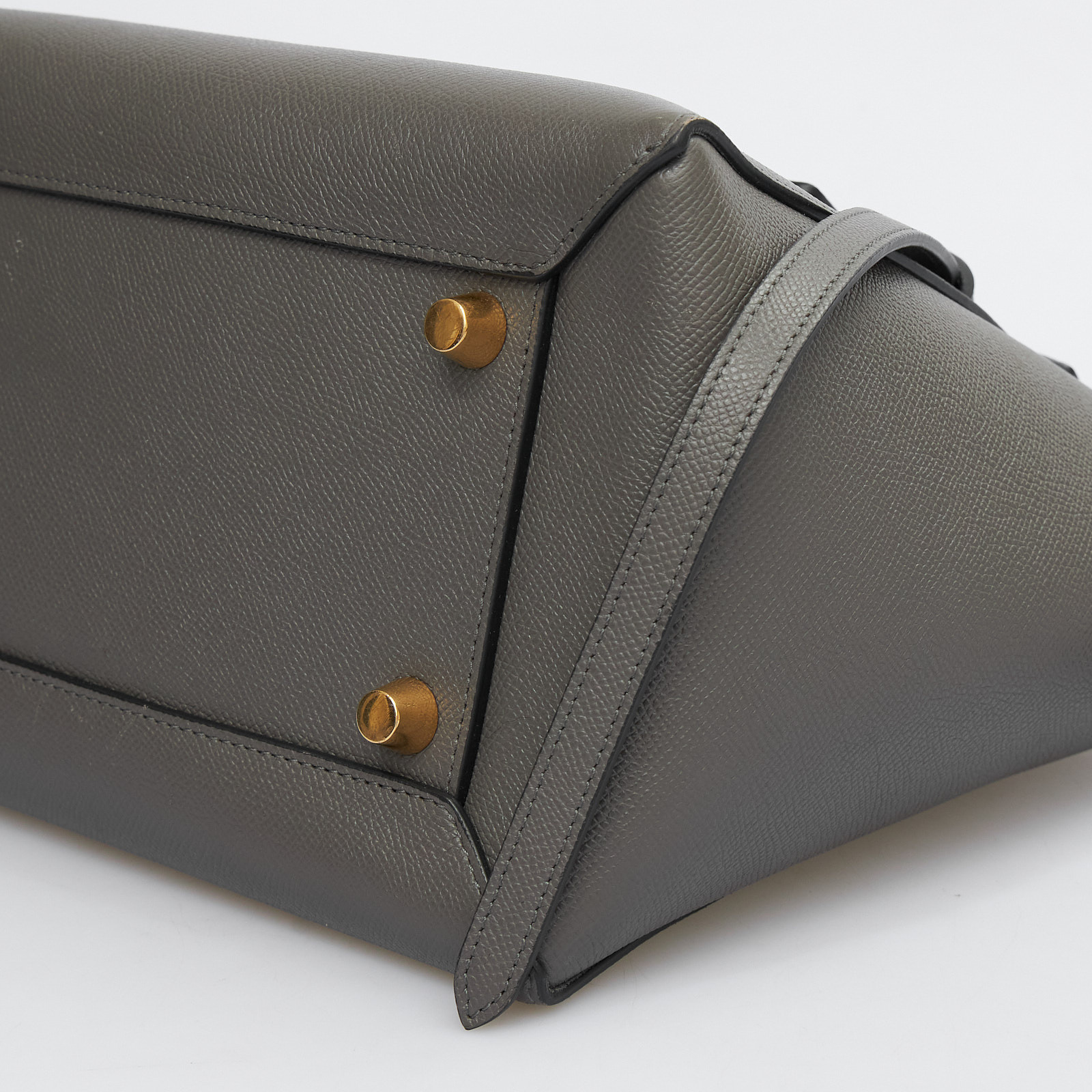 Сумка серого цвета Celine - фото из каталога магазина брендовой одежды Second Friend Store Сумка Celine - купить оригинал в секонд-хенде SFS - 7