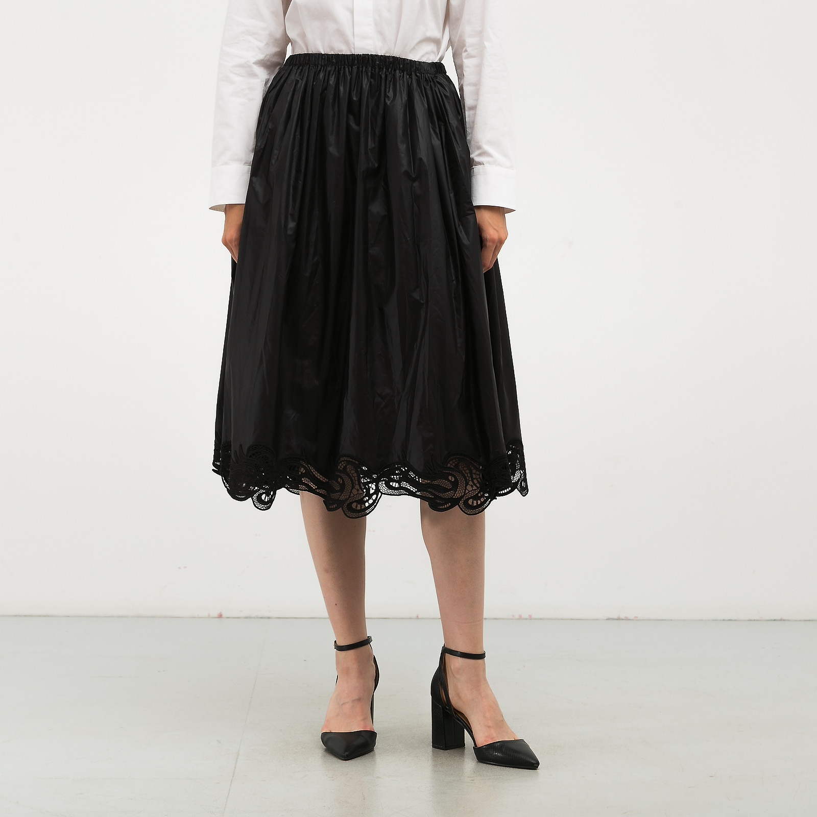 Юбка  черного цвета Christopher Kane - фото из каталога магазина брендовой одежды Second Friend Store Юбка Christopher Kane - купить оригинал в секонд-хенде SFS - 1