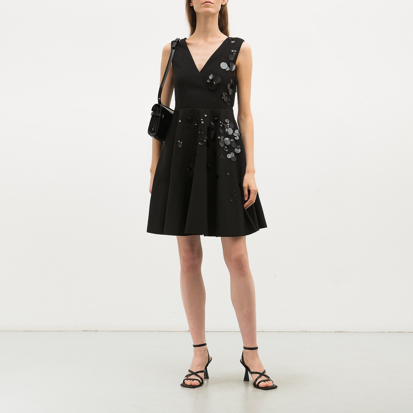 Платье  черного цвета MSGM - фото из каталога магазина брендовой одежды Second Friend Store Платье MSGM - купить оригинал в секонд-хенде SFS - 3