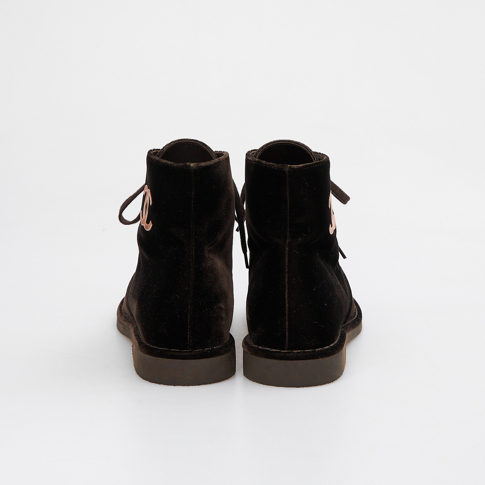 Ботинки коричневого цвета Chanel - фото из каталога магазина брендовой одежды Second Friend Store Ботинки Chanel - купить оригинал в секонд-хенде SFS - 3