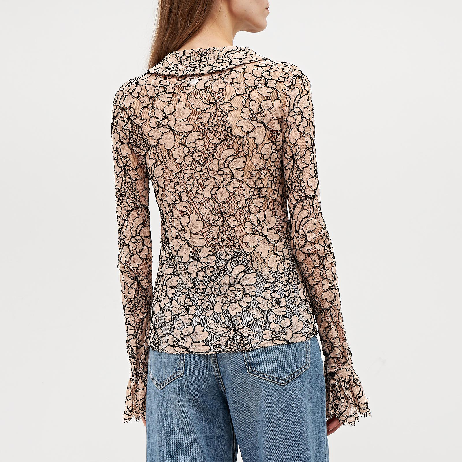 Блуза бежевого цвета Chanel - фото из каталога магазина брендовой одежды Second Friend Store Блуза Chanel - купить оригинал в секонд-хенде SFS - 3