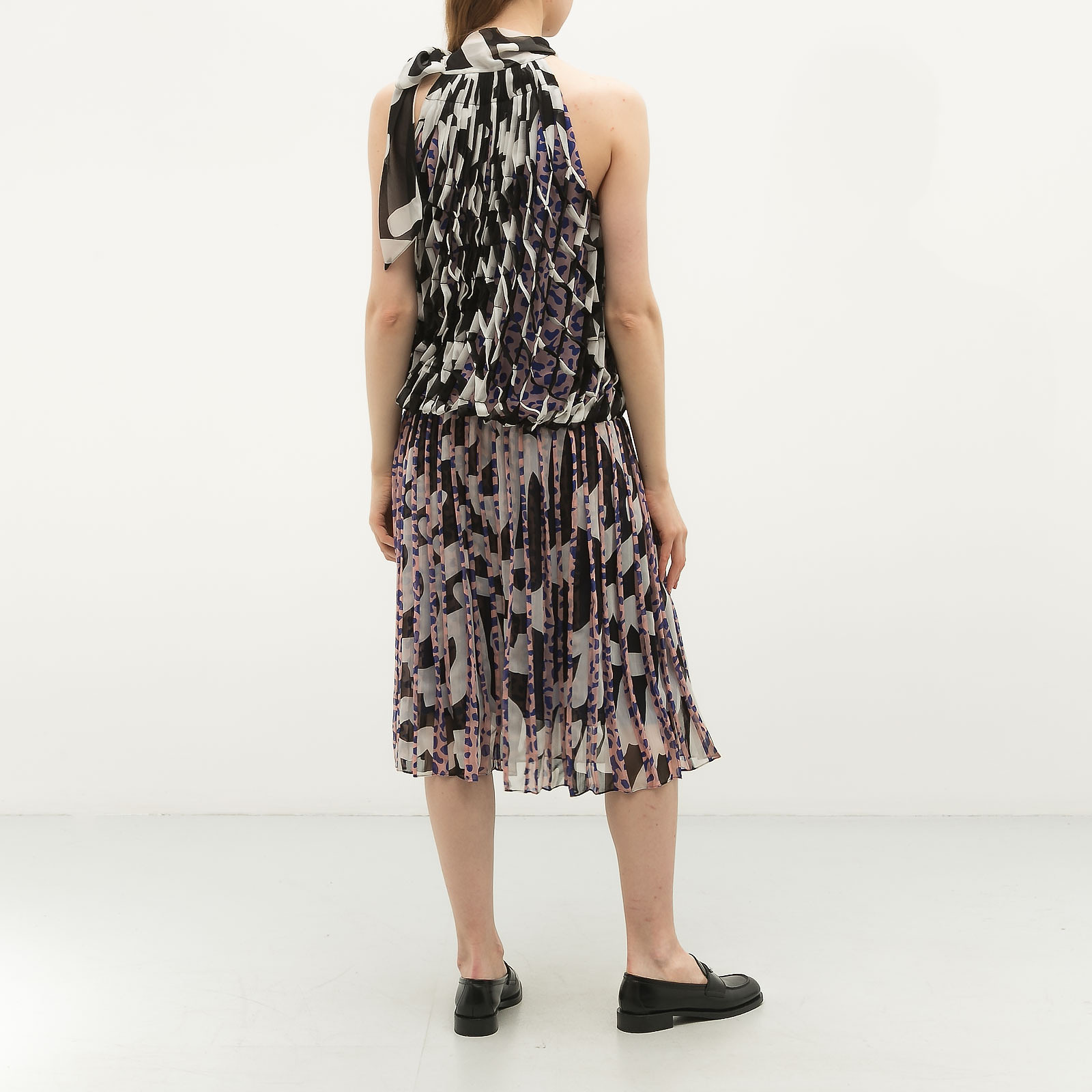 Платье черного цвета Diane von Furstenberg - фото из каталога магазина брендовой одежды Second Friend Store Платье Diane von Furstenberg - купить оригинал в секонд-хенде SFS - 2