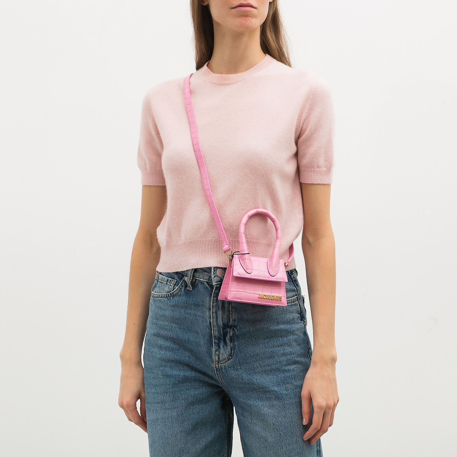 Сумка розового цвета Jacquemus - фото из каталога магазина брендовой одежды Second Friend Store Сумка Jacquemus - купить оригинал в секонд-хенде SFS - 2