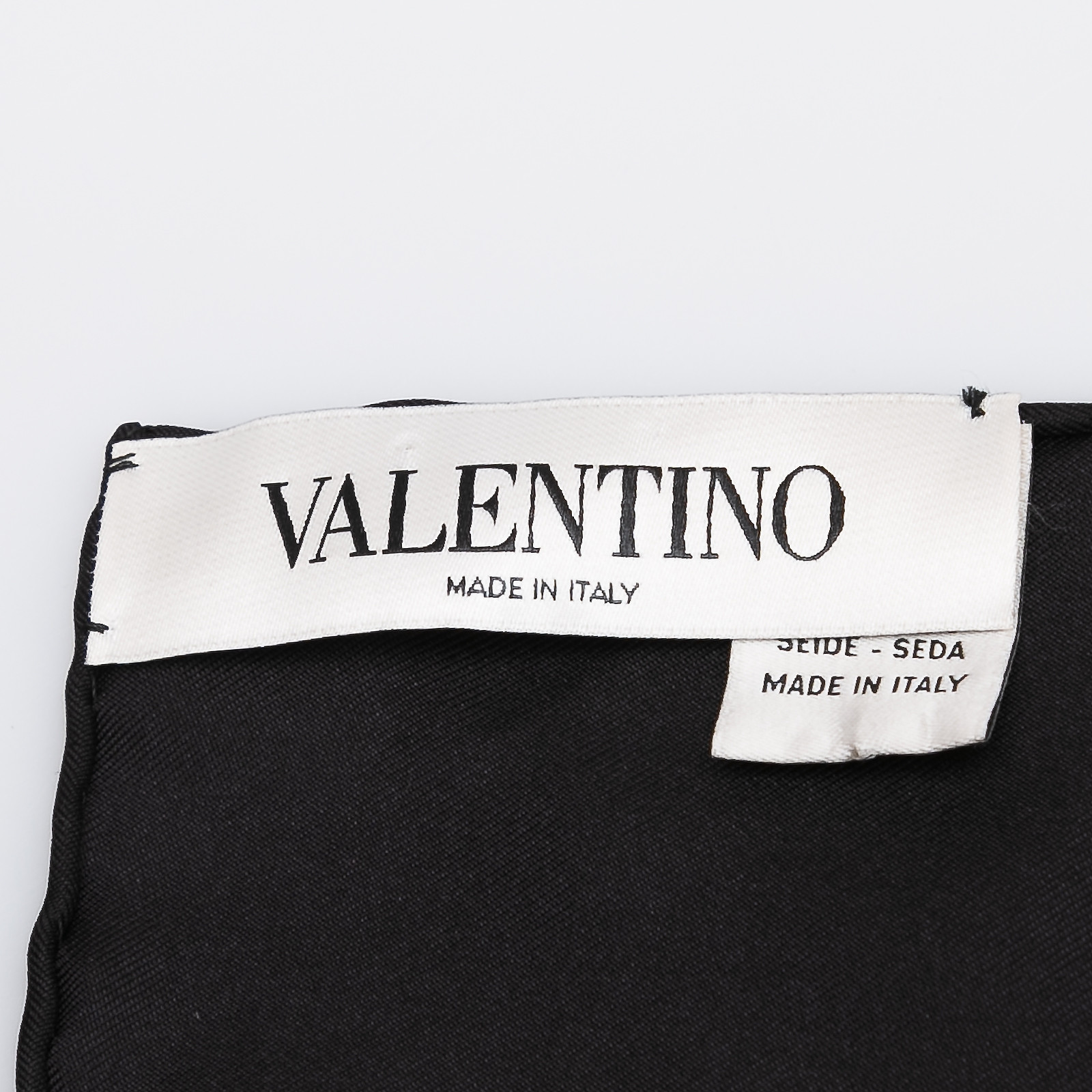 Платок Valentino - купить оригинал в секонд-хенде SFS