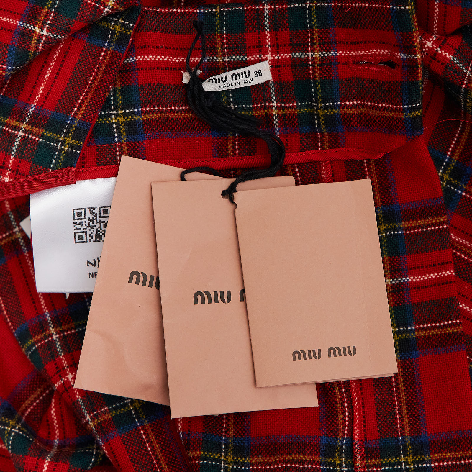 Сарафан красного цвета Miu Miu - фото из каталога магазина брендовой одежды Second Friend Store Сарафан Miu Miu - купить оригинал в секонд-хенде SFS - 5