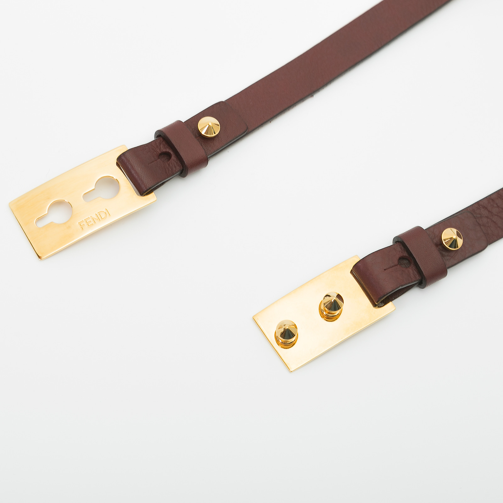 Ремень бордового цвета Fendi - фото из каталога магазина брендовой одежды Second Friend Store Ремень Fendi - купить оригинал в секонд-хенде SFS - 2