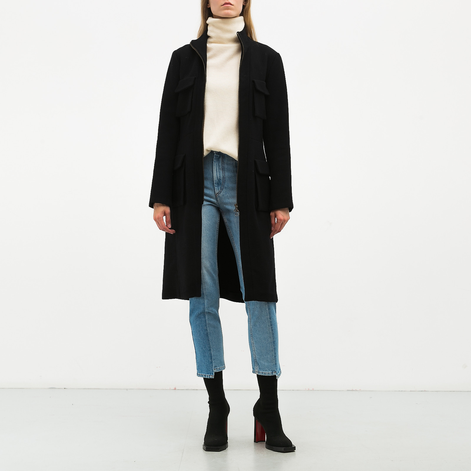 Пальто черного цвета Lanvin - фото из каталога магазина брендовой одежды Second Friend Store Пальто Lanvin - купить оригинал в секонд-хенде SFS - 2