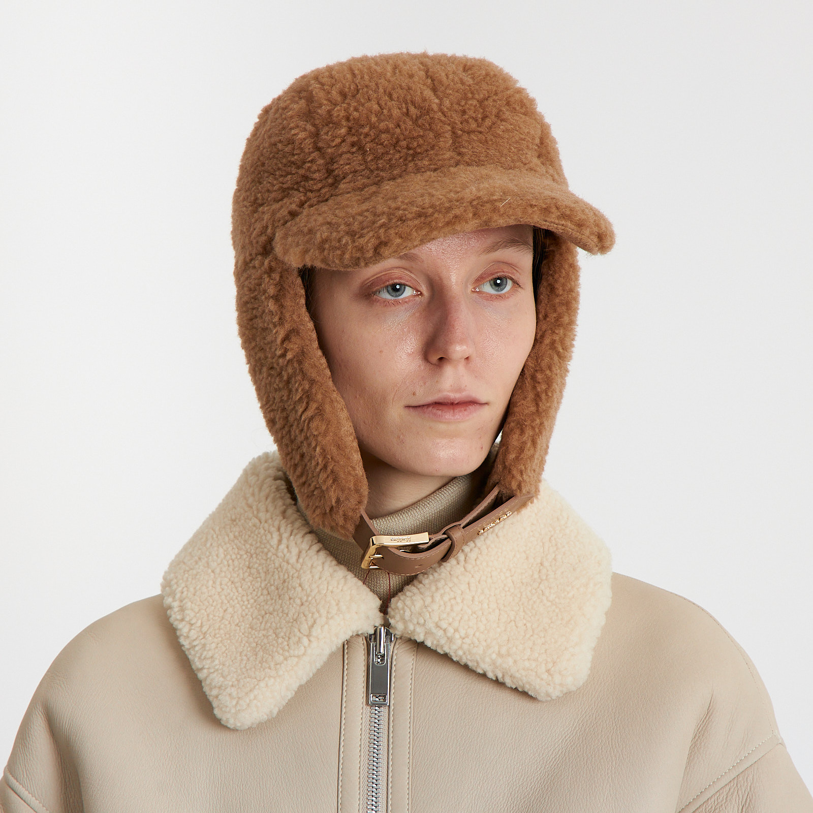 Комплект бежевого цвета Max Mara - фото из каталога магазина брендовой одежды Second Friend Store Комплект Max Mara - купить оригинал в секонд-хенде SFS - 9