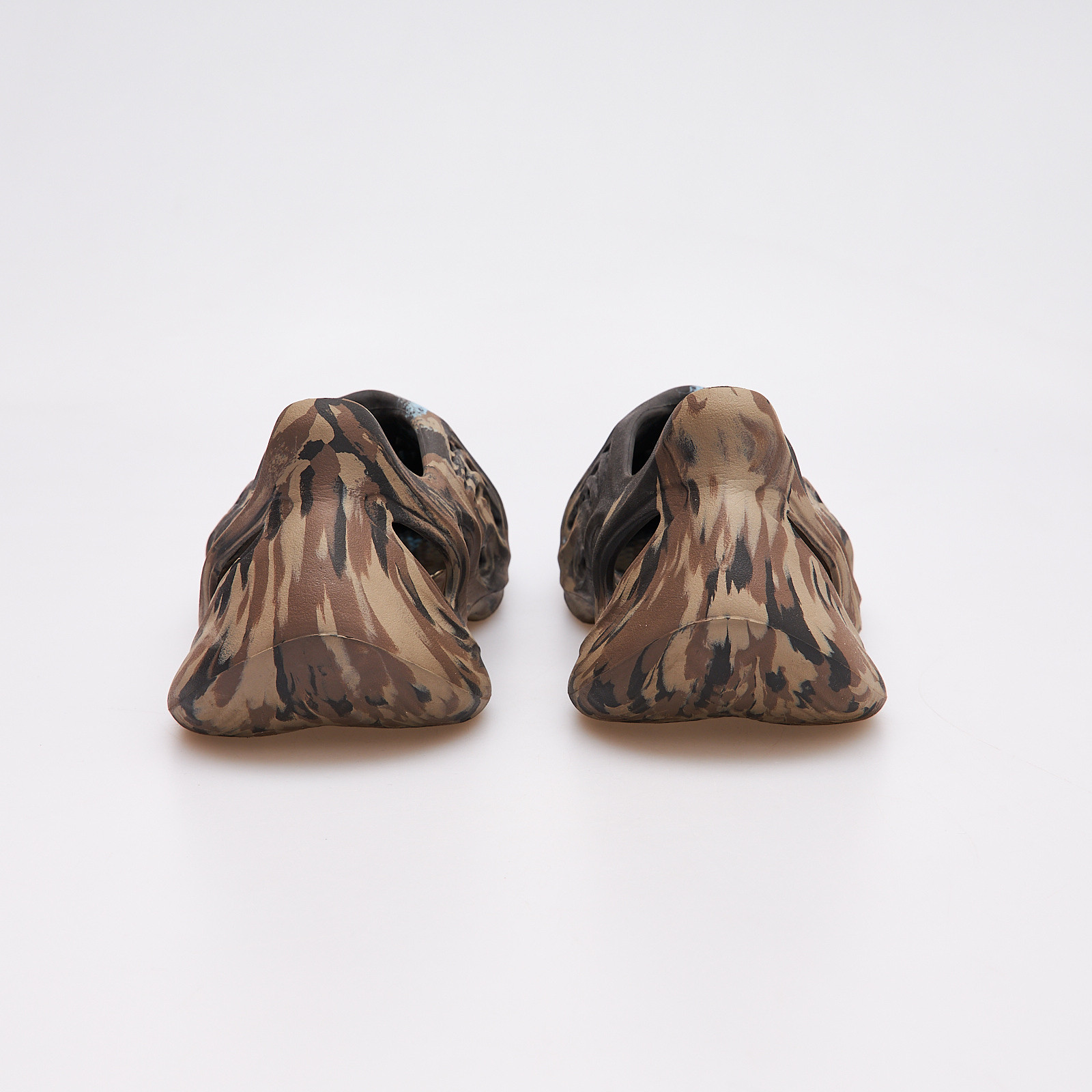 Сандалии Yeezy Season - купить оригинал в секонд-хенде SFS - 3