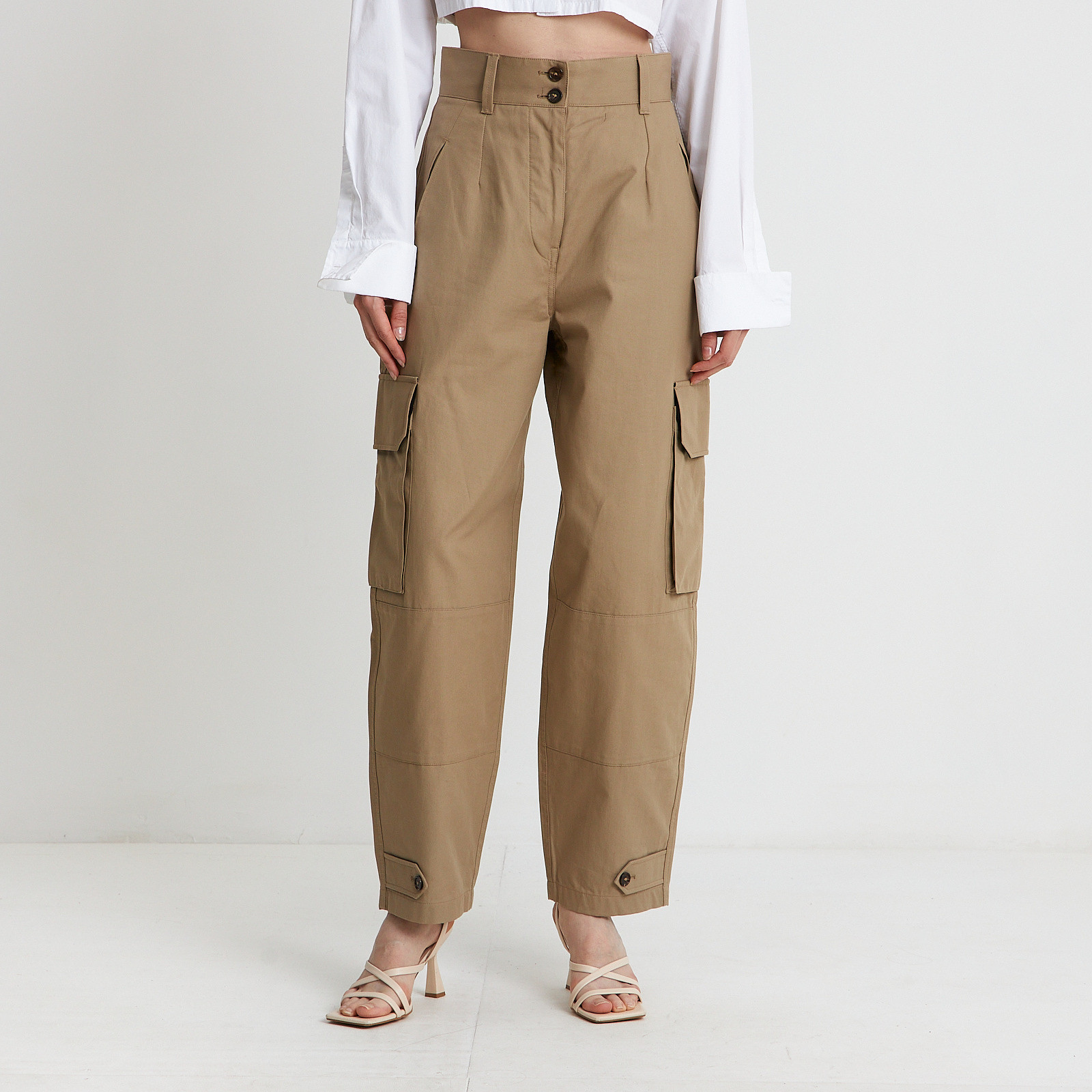 Брюки бежевого цвета Dolce&Gabbana - фото из каталога магазина брендовой одежды Second Friend Store Брюки Dolce&Gabbana - купить оригинал в секонд-хенде SFS - 1