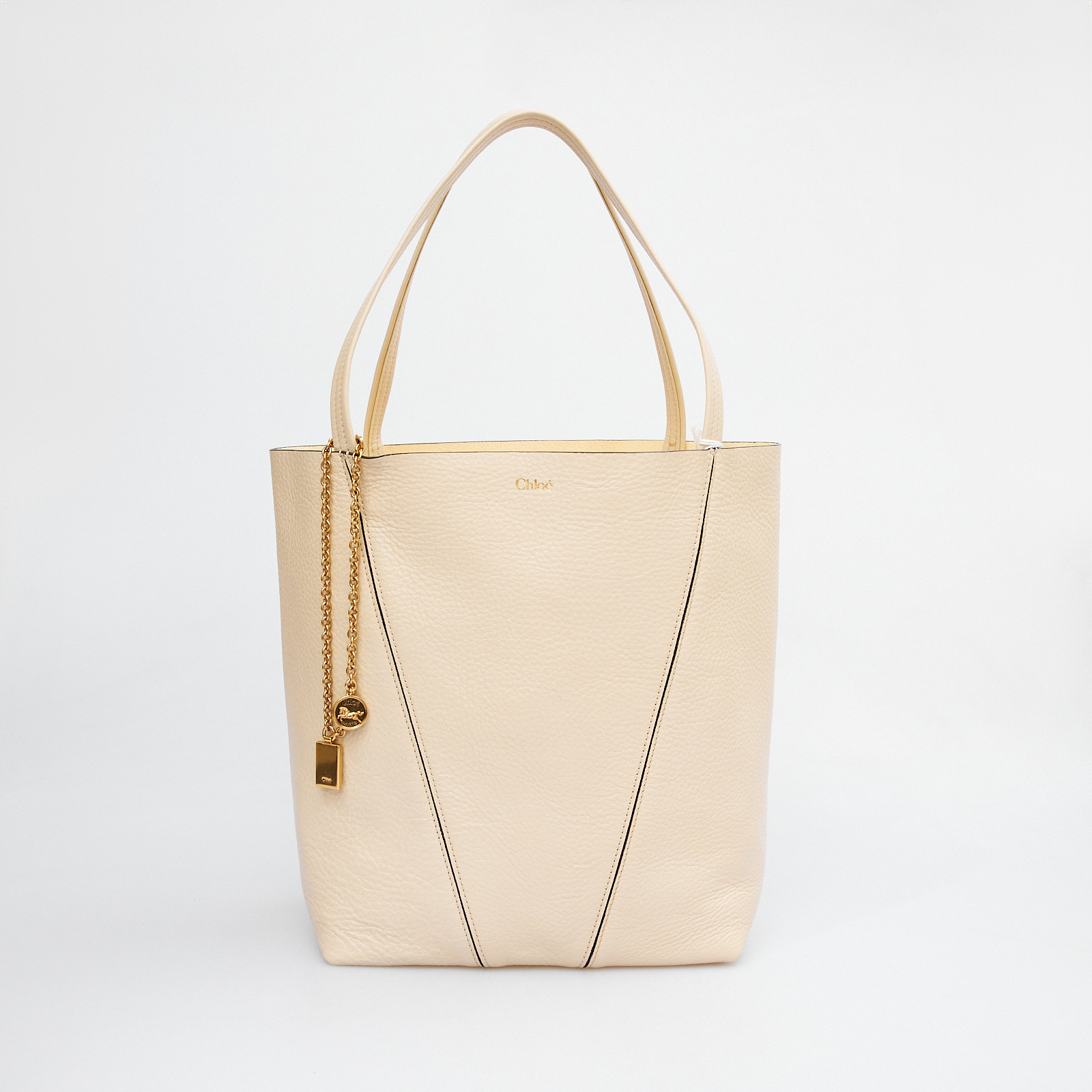 Сумка белого цвета Chloe - фото из каталога магазина брендовой одежды Second Friend Store Сумка Chloe - купить оригинал в секонд-хенде SFS - 1