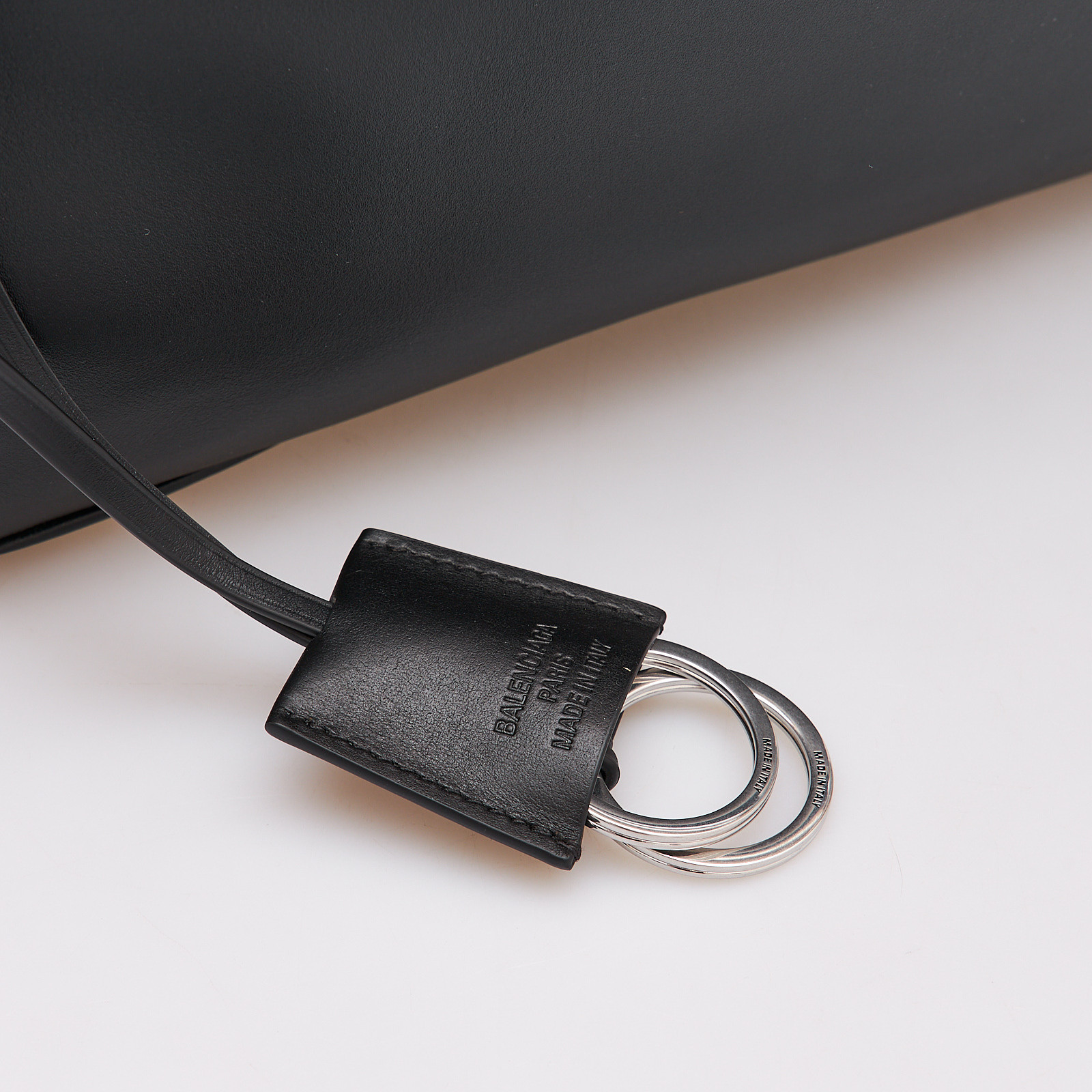 Сумка Balenciaga - купить оригинал в секонд-хенде SFS - 5