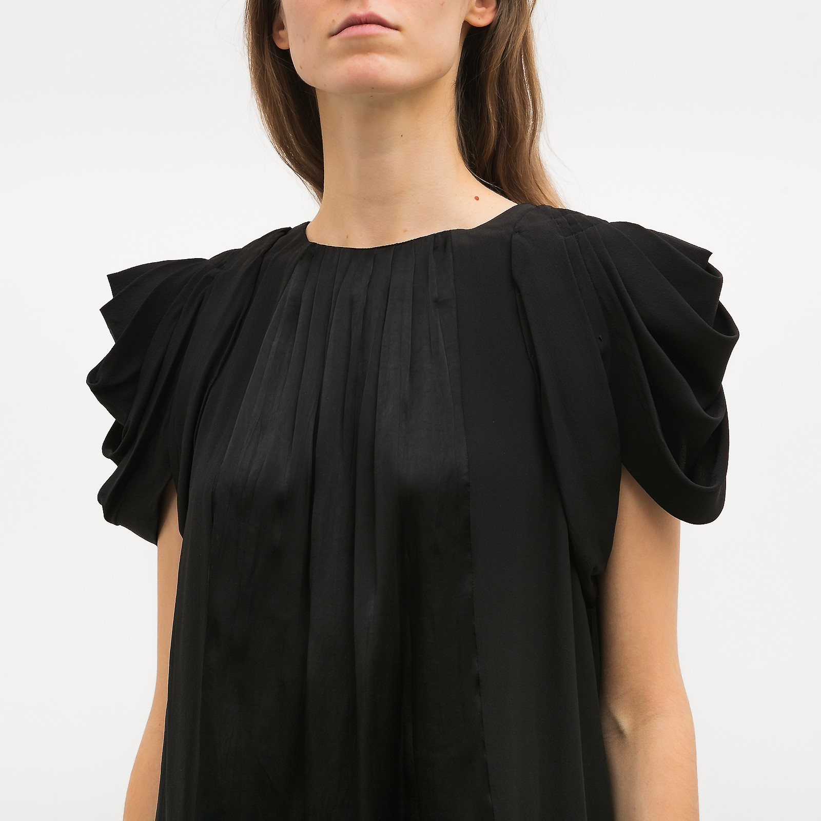 Платье черного цвета Prada - фото из каталога магазина брендовой одежды Second Friend Store Платье Prada - купить оригинал в секонд-хенде SFS - 4