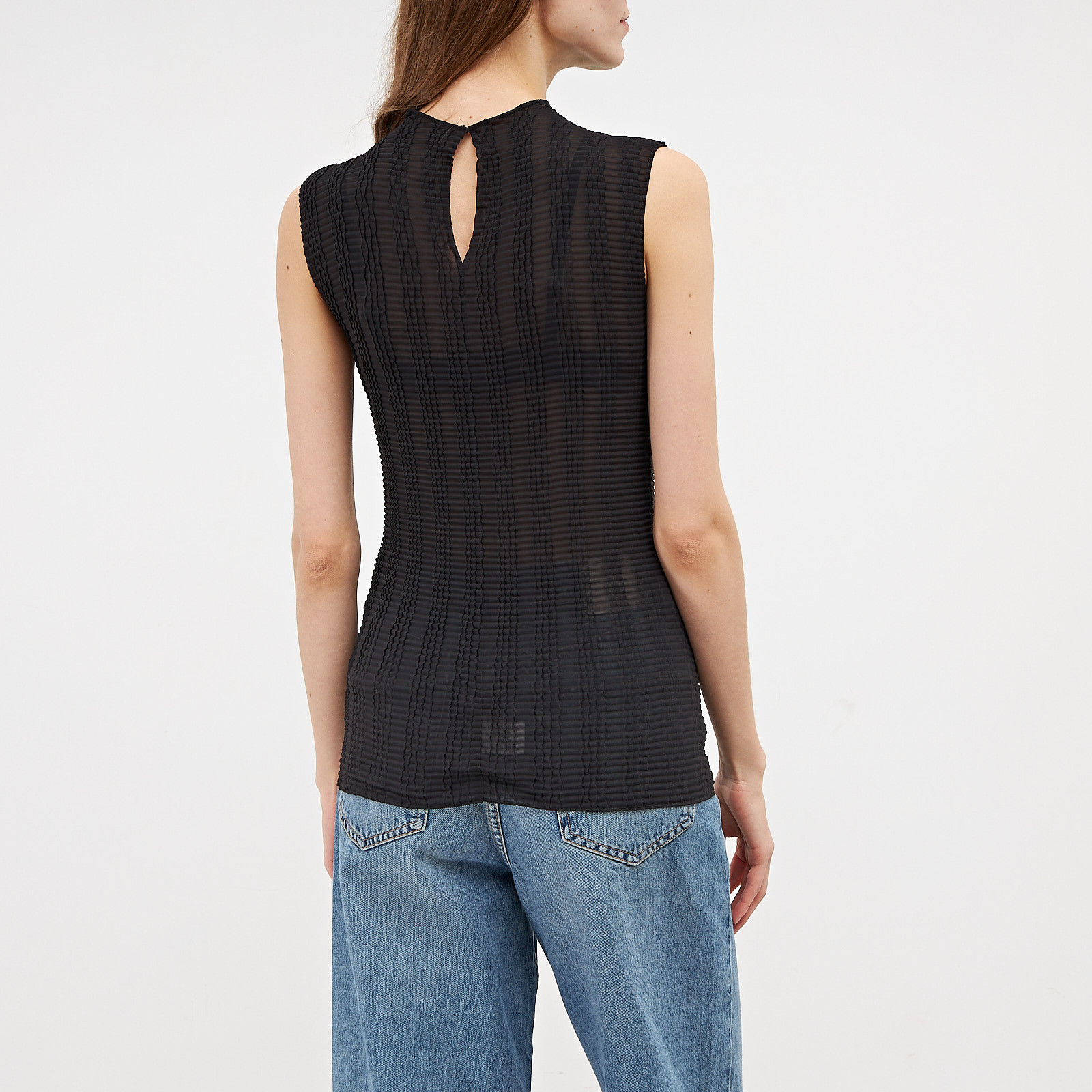 Топ  черного цвета Dolce&Gabbana - фото из каталога магазина брендовой одежды Second Friend Store Топ Dolce&Gabbana - купить оригинал в секонд-хенде SFS - 3