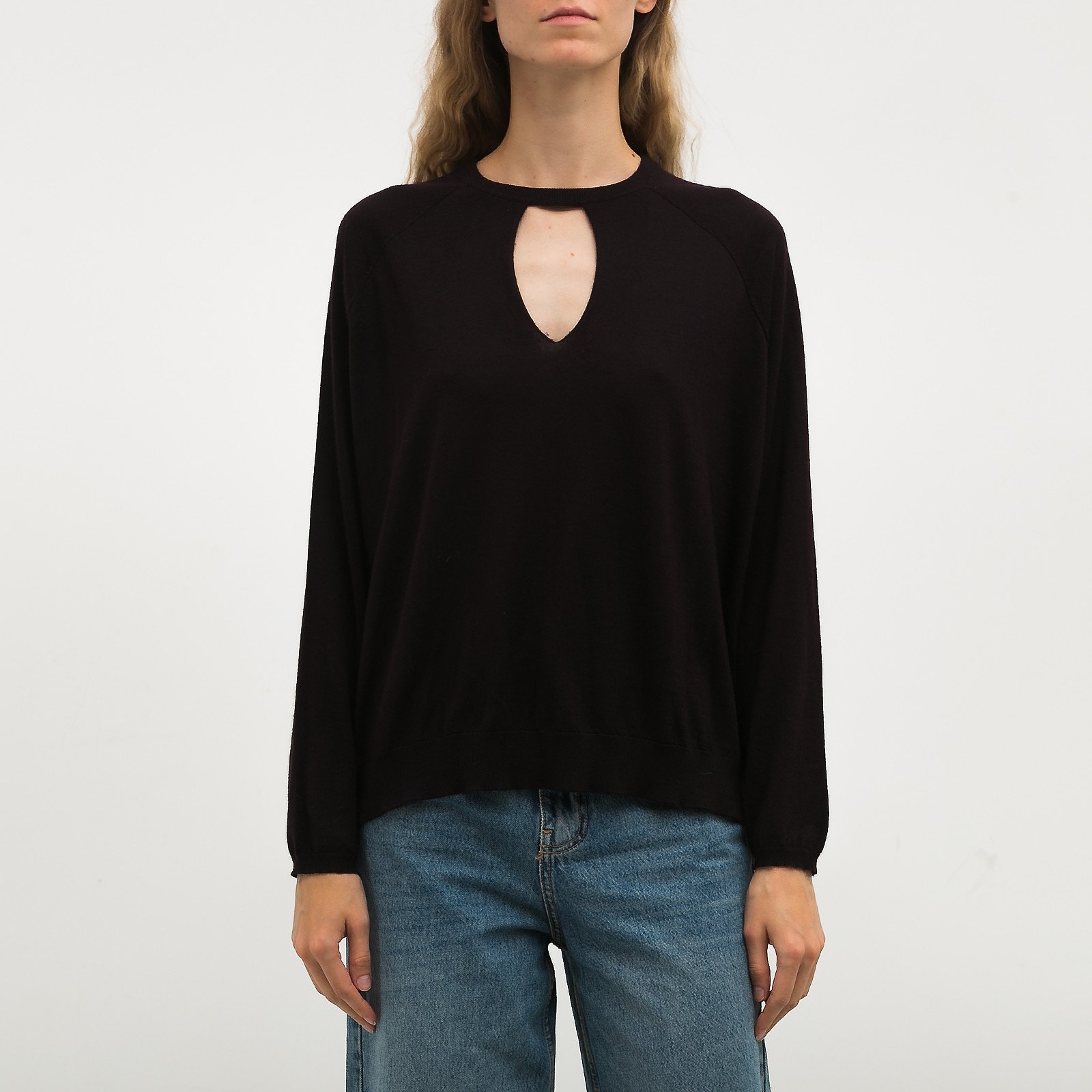 Джемпер фиолетового цвета Brunello Cucinelli - фото из каталога магазина брендовой одежды Second Friend Store Джемпер Brunello Cucinelli - купить оригинал в секонд-хенде SFS - 1