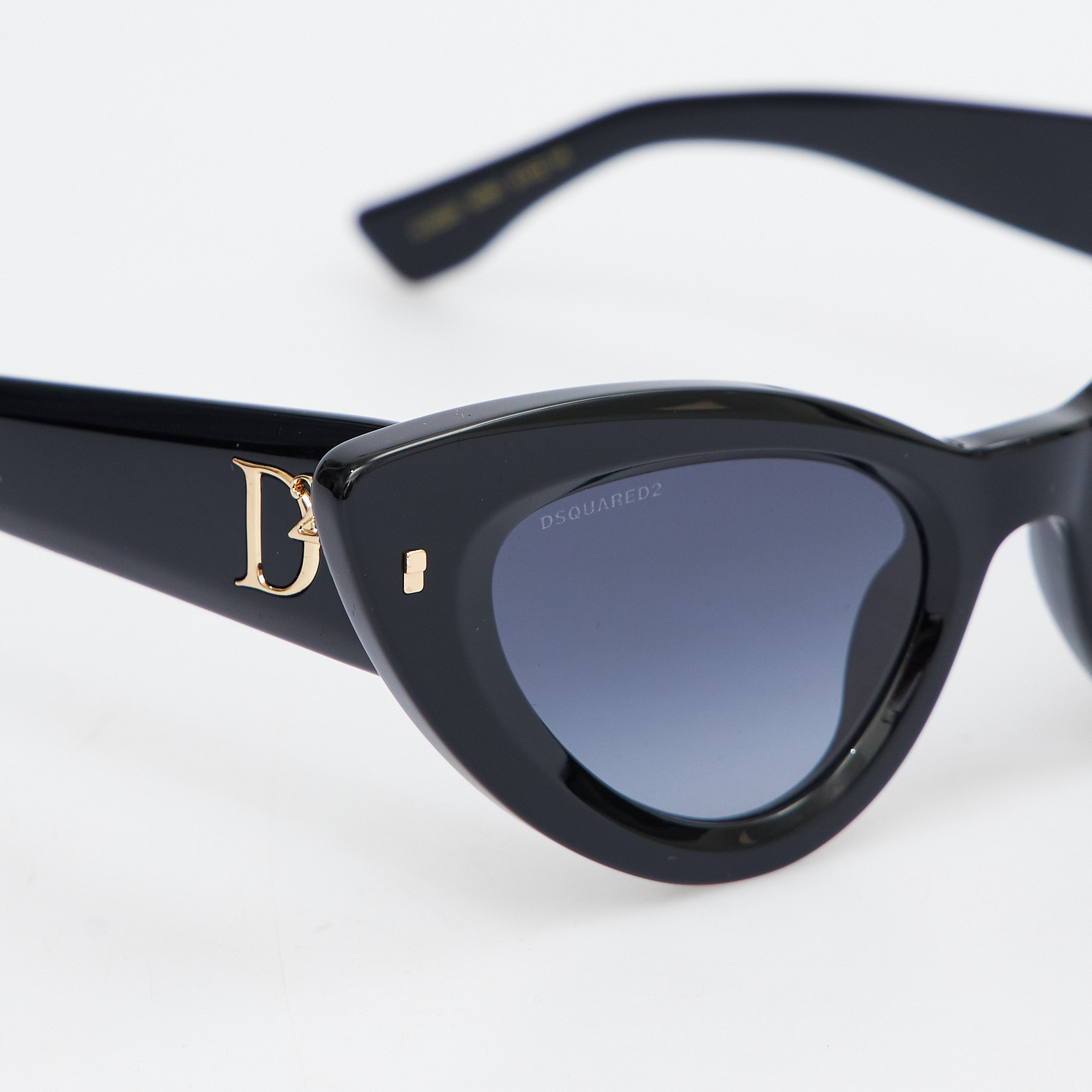 Очки  черного цвета Dsquared2 - фото из каталога магазина брендовой одежды Second Friend Store Очки Dsquared2 - купить оригинал в секонд-хенде SFS - 5