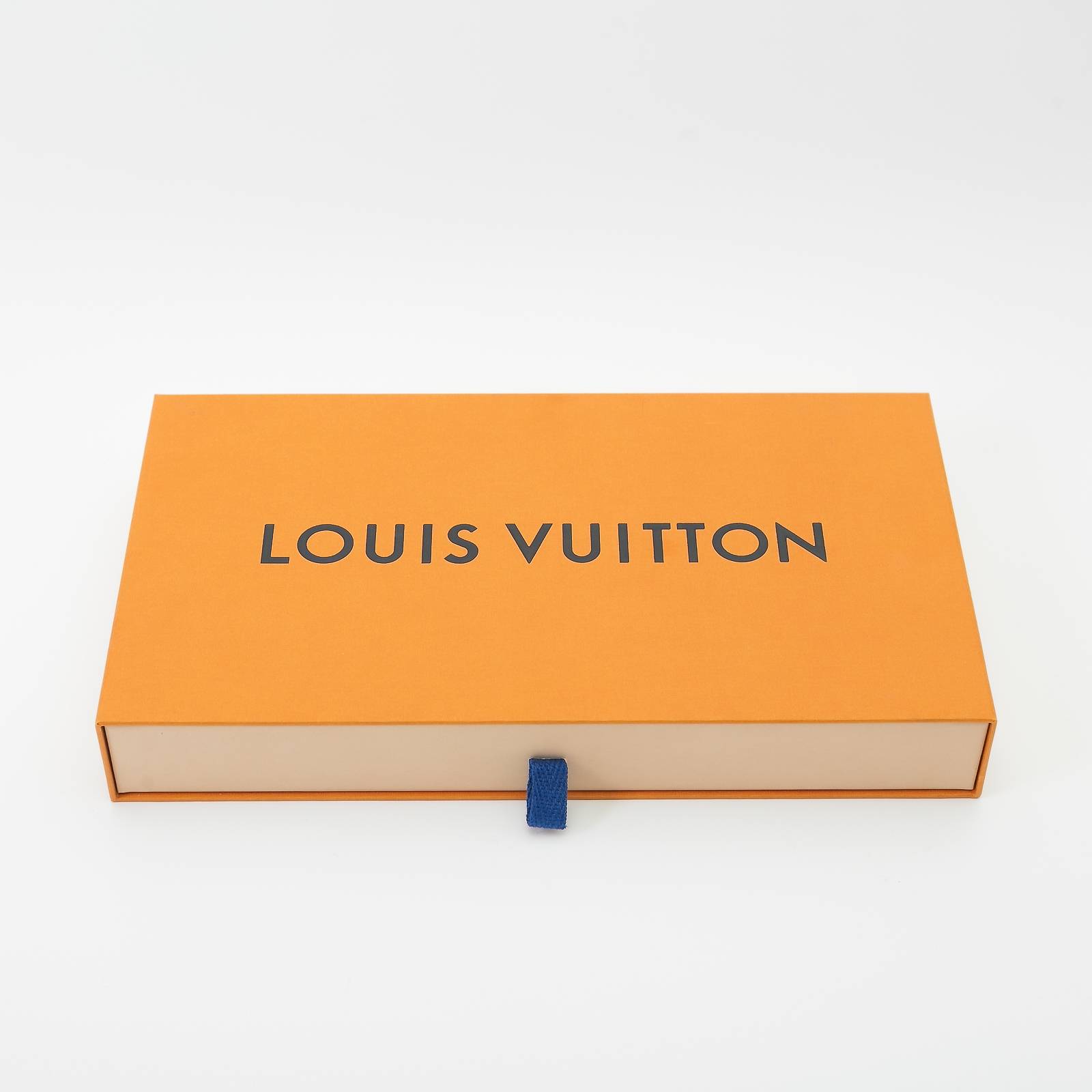 Портмоне Louis Vuitton - купить оригинал в секонд-хенде SFS