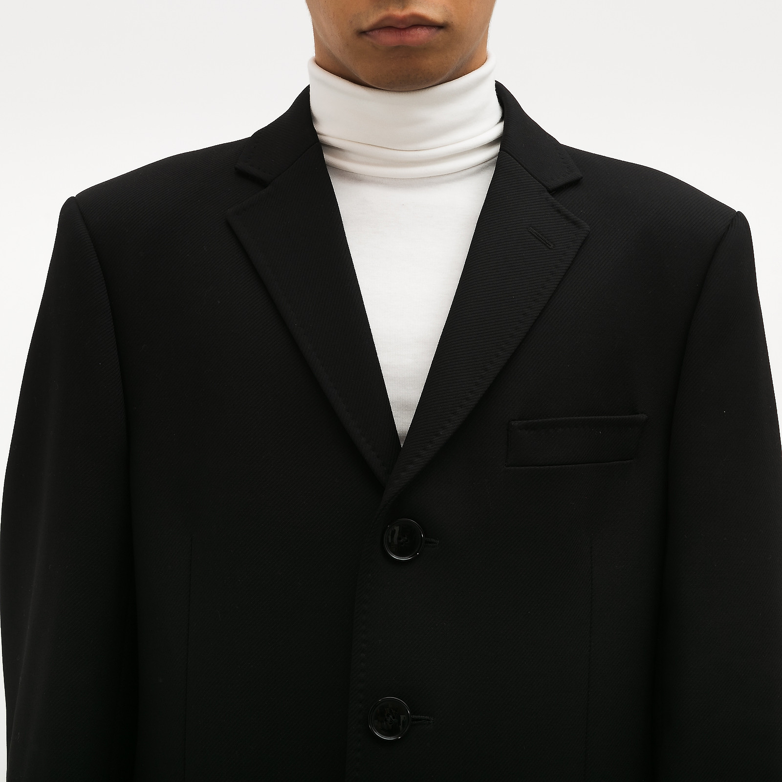 Пальто черного цвета Dolce&Gabbana - фото из каталога магазина брендовой одежды Second Friend Store Пальто Dolce&Gabbana - купить оригинал в секонд-хенде SFS - 4