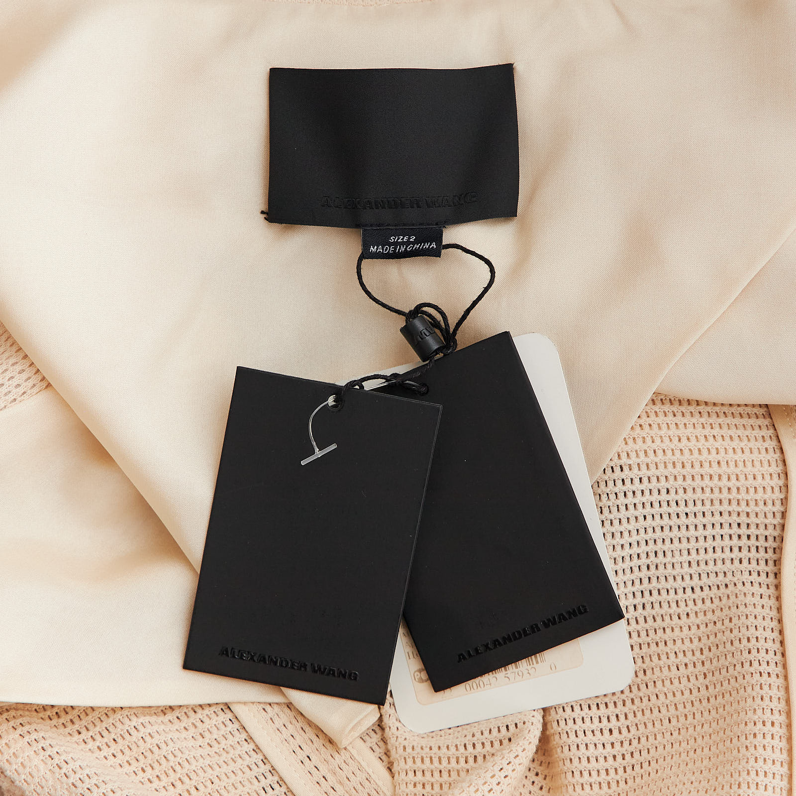 Жилет бежевого цвета Alexander Wang - фото из каталога магазина брендовой одежды Second Friend Store Жилет Alexander Wang - купить оригинал в секонд-хенде SFS - 5