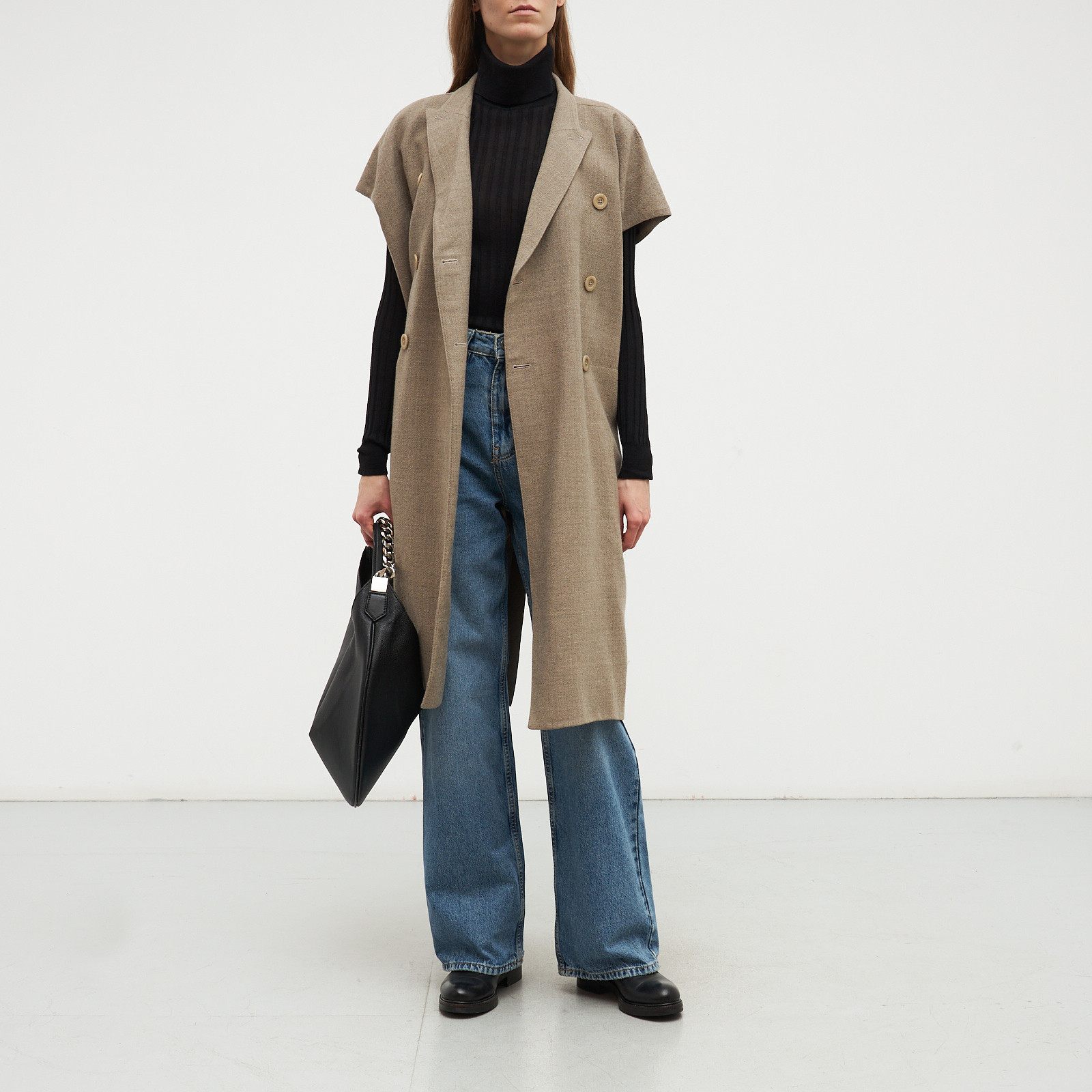 Жилет бежевого цвета Rick Owens - фото из каталога магазина брендовой одежды Second Friend Store Жилет Rick Owens - купить оригинал в секонд-хенде SFS - 2