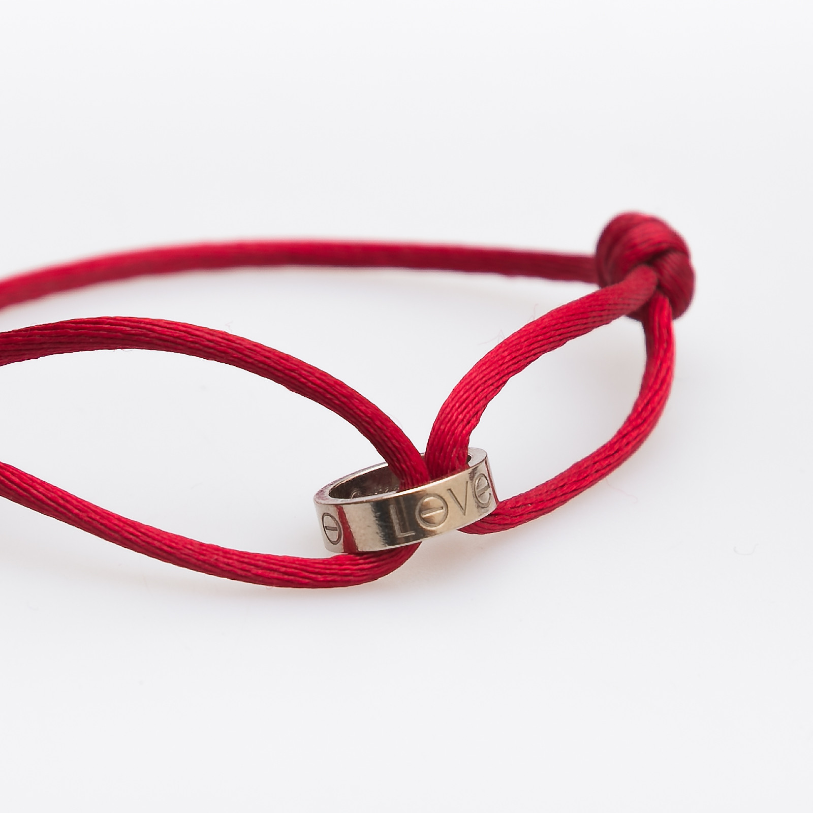 Браслет серебряного цвета Cartier - фото из каталога магазина брендовой одежды Second Friend Store Браслет Cartier - купить оригинал в секонд-хенде SFS - 4