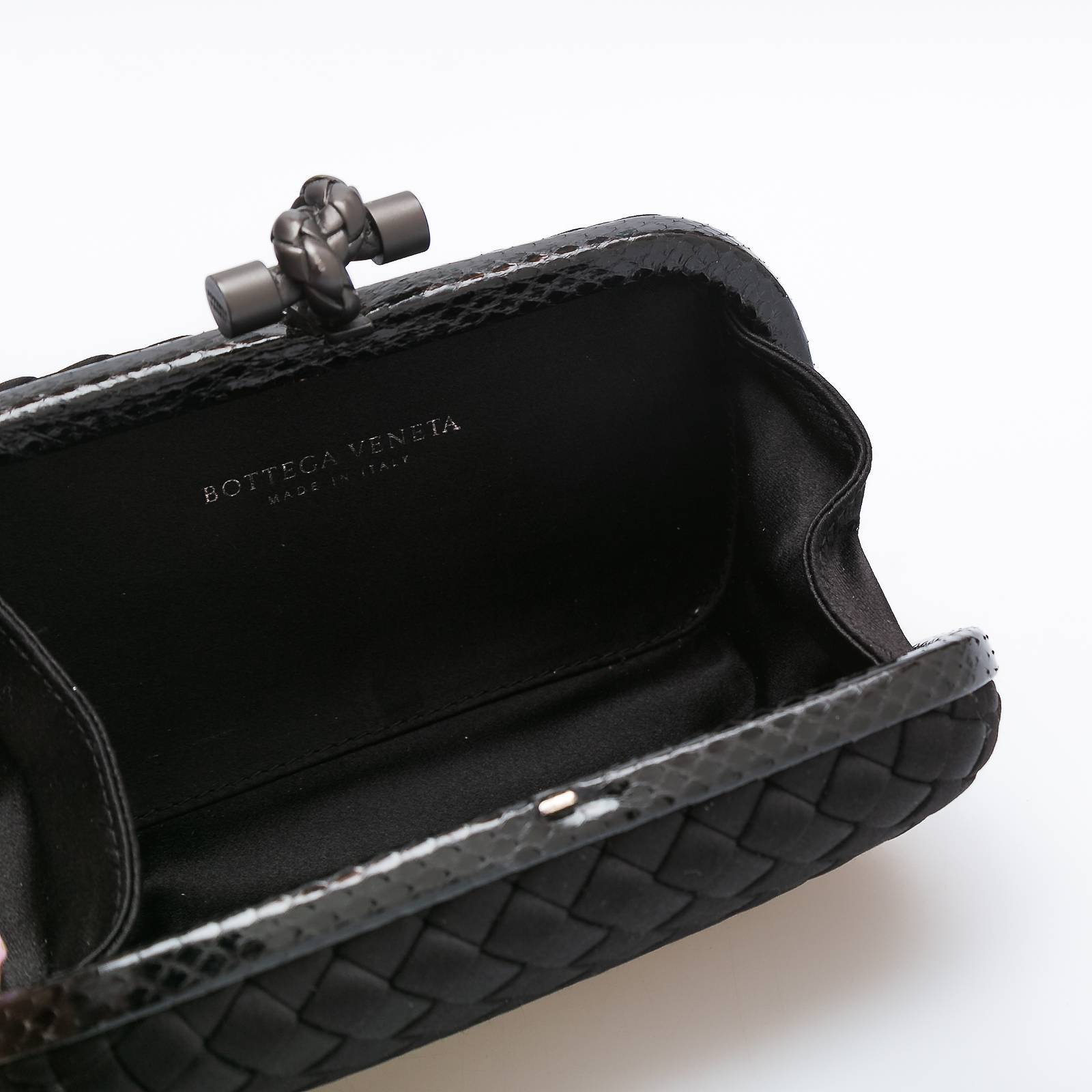 Клатч Bottega Veneta - купить оригинал в секонд-хенде SFS - 4