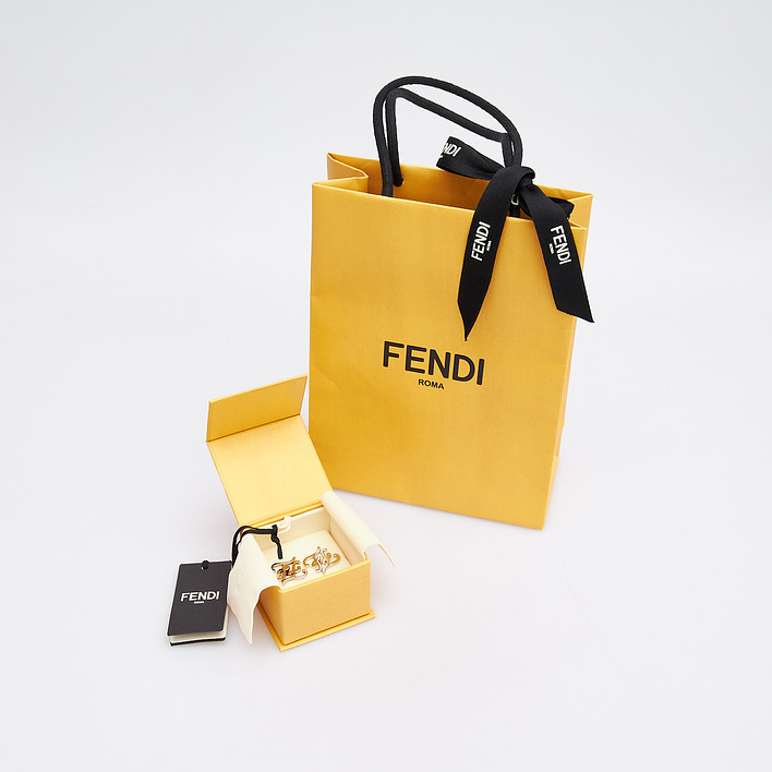 Запонки Fendi