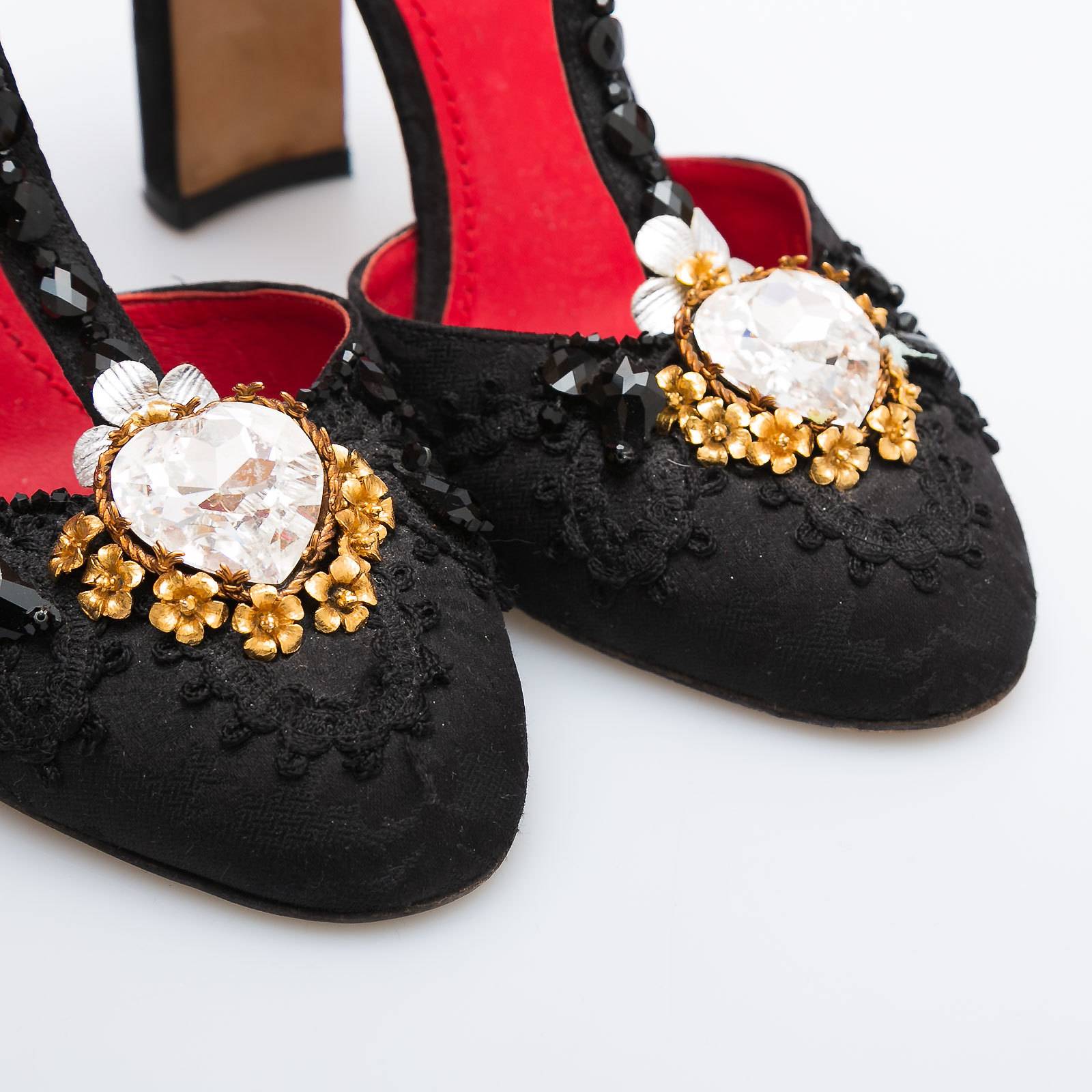 Туфли черного цвета Dolce&Gabbana - фото из каталога магазина брендовой одежды Second Friend Store Туфли Dolce&Gabbana - купить оригинал в секонд-хенде SFS - 4