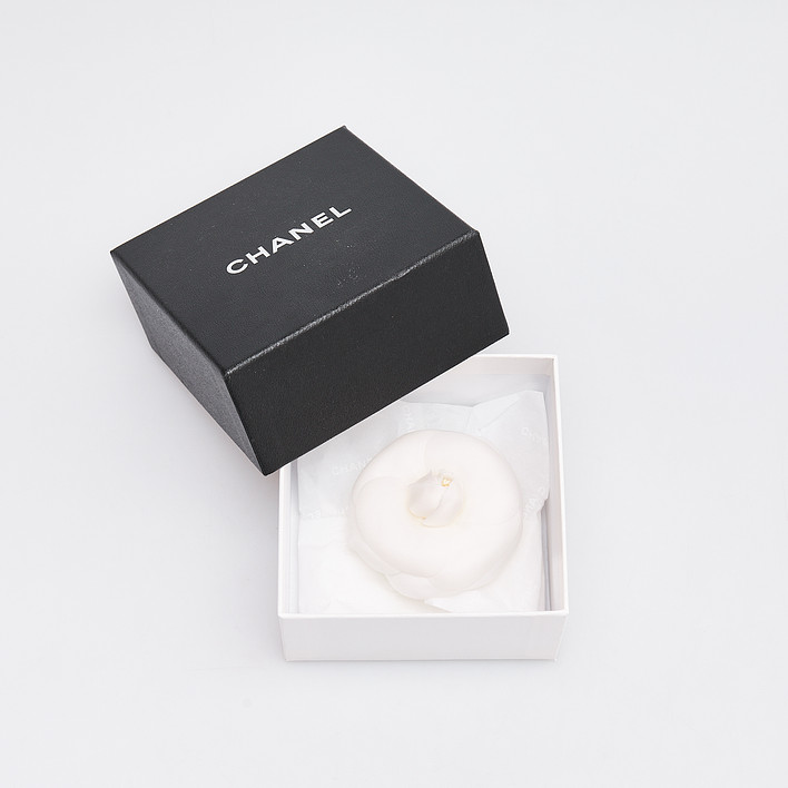 Брошь Chanel