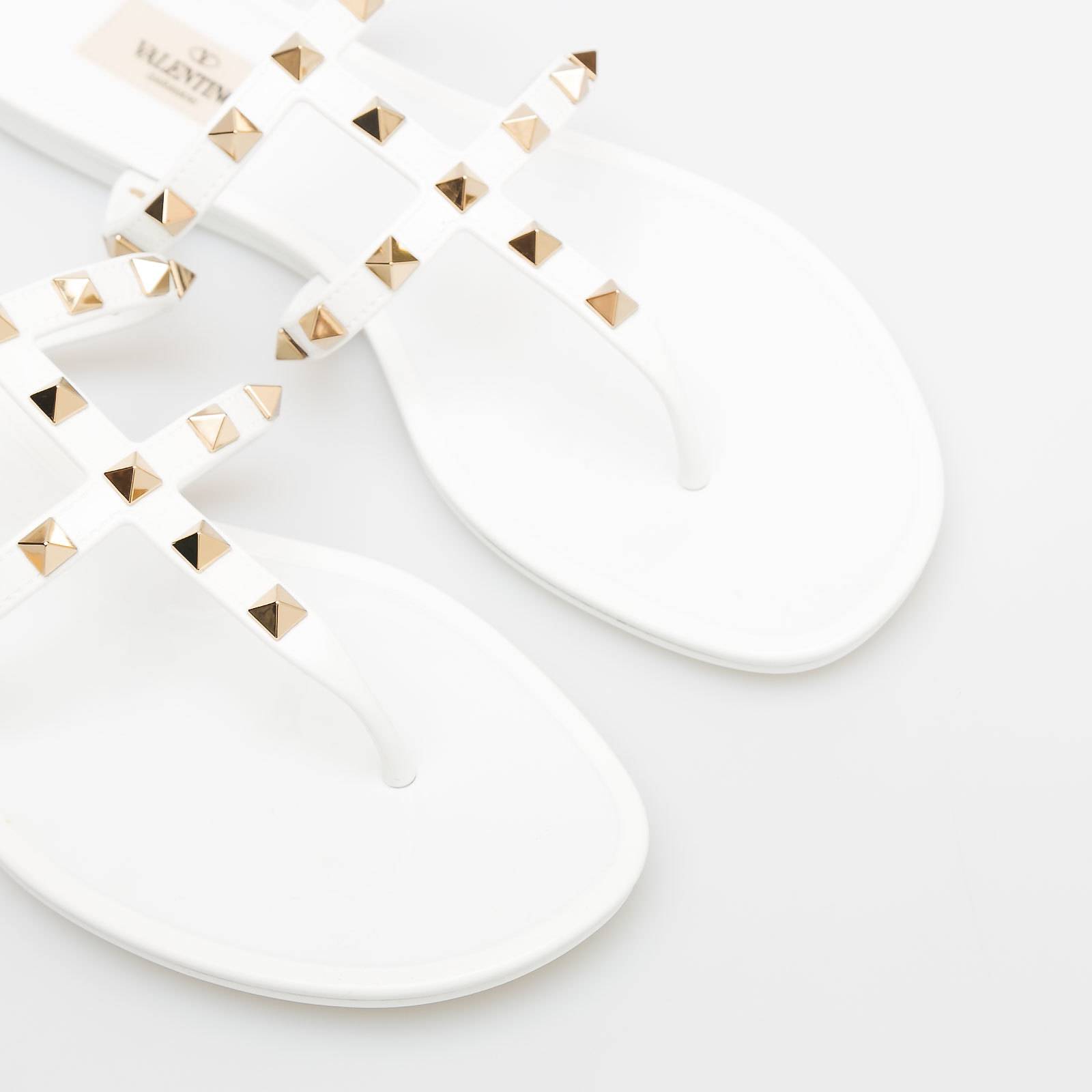 Сандалии белого цвета Valentino - фото из каталога магазина брендовой одежды Second Friend Store Сандалии Valentino - купить оригинал в секонд-хенде SFS - 4